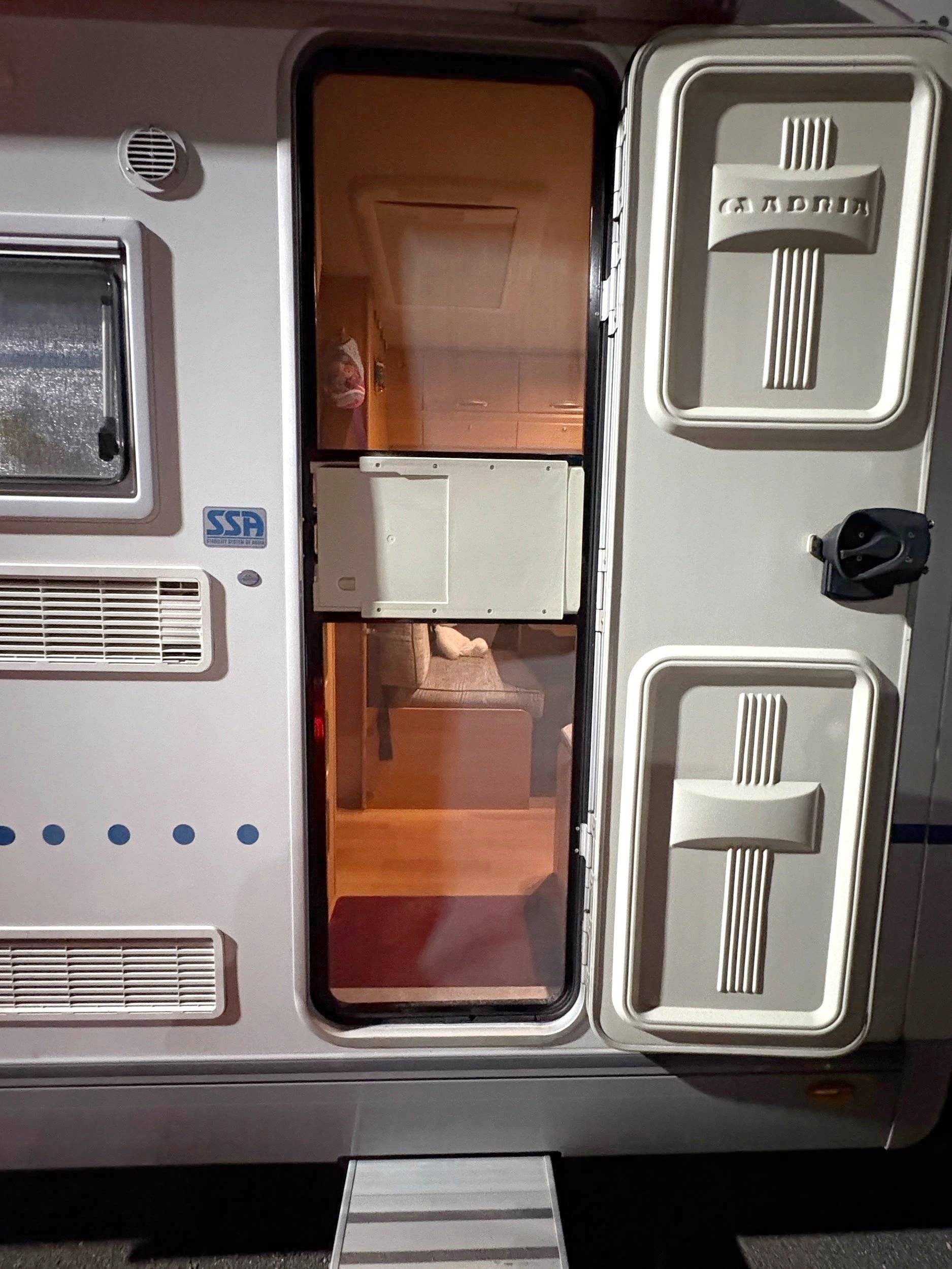 Adria ADRIA CORAL XL 660 SL