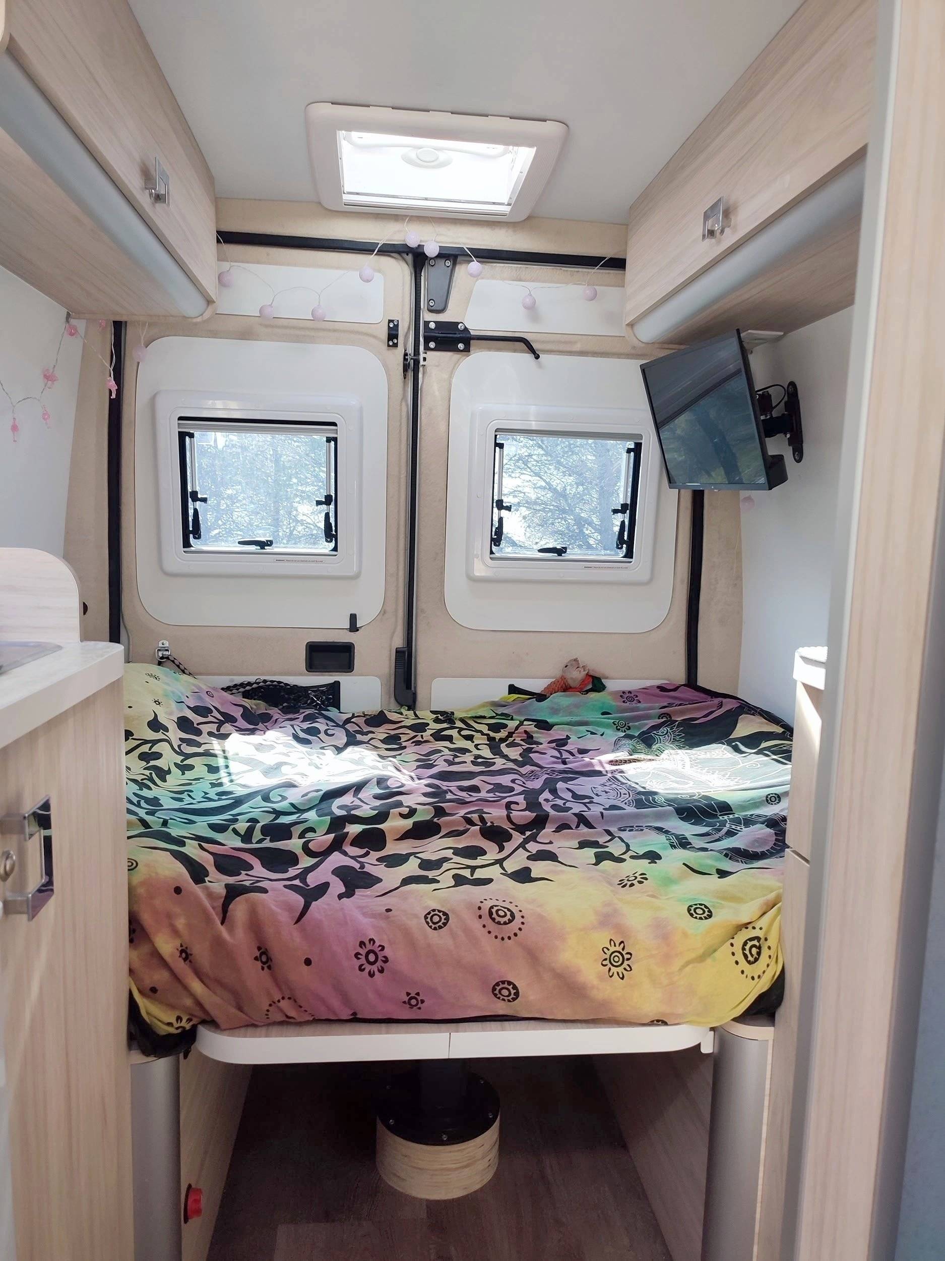 Couchages Peugeot Boxer 2,8 HDI - Yescapa