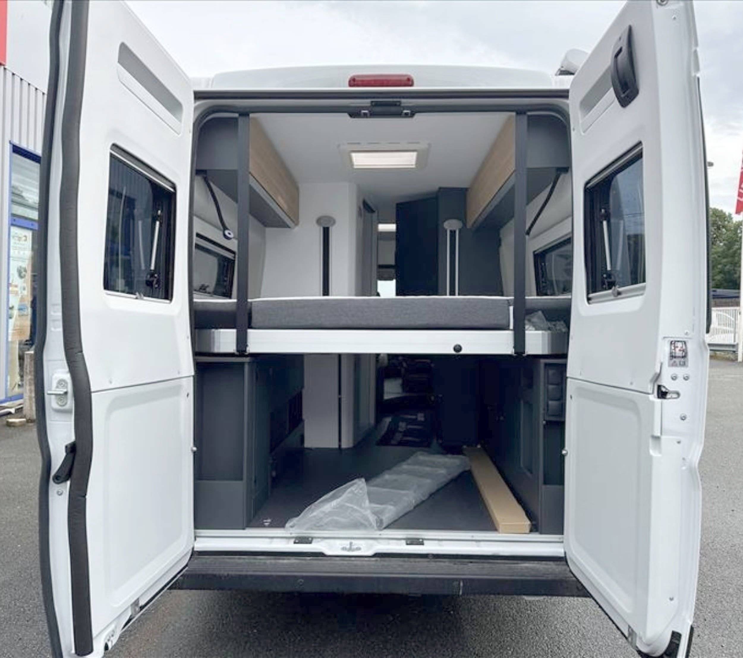 Berth Fiat Fiat ducato 140cv 2.2L - Yescapa