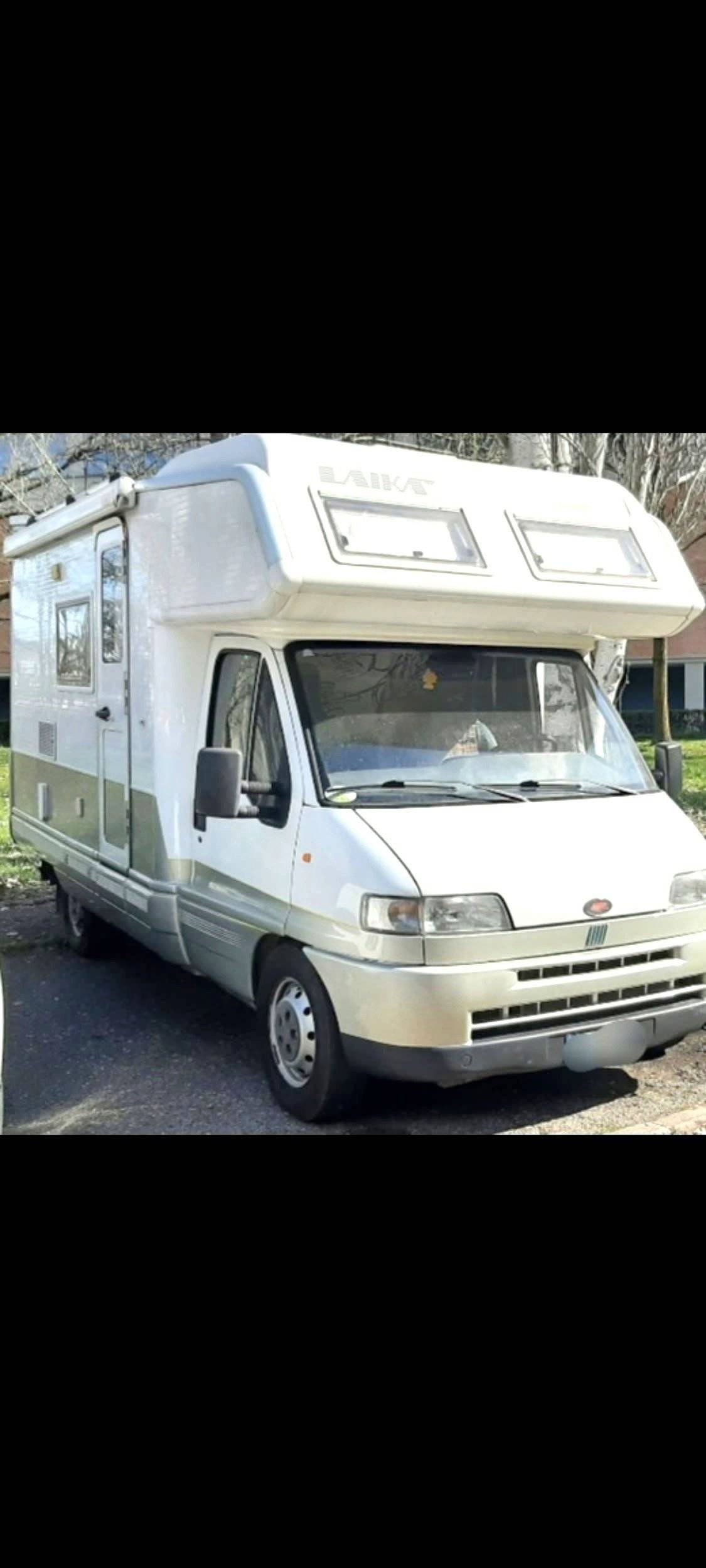 Vista frontale a ¾ Fiat Ducato 2.8 JTD - Yescapa