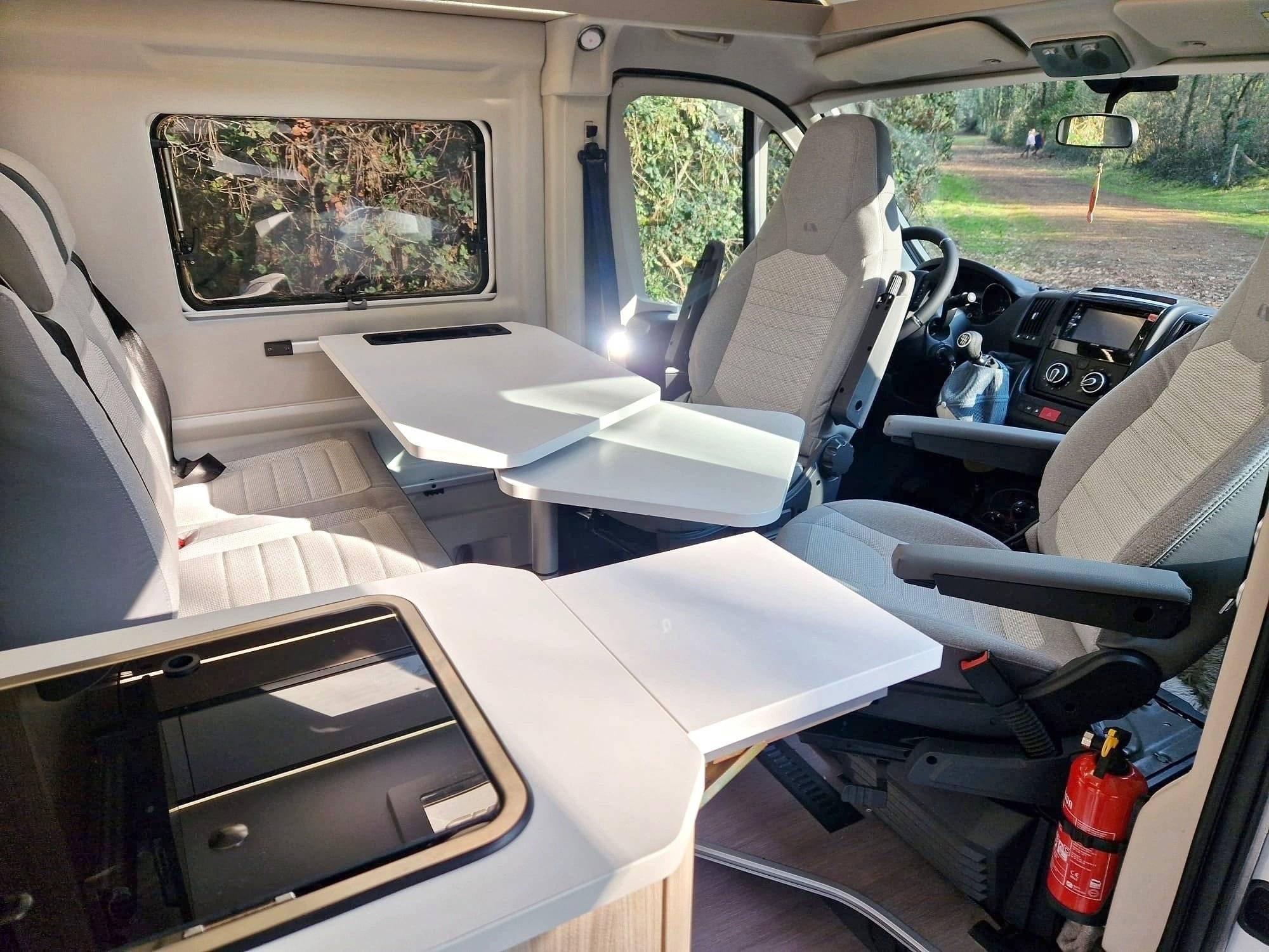 Adria Twin 600 SPB Family