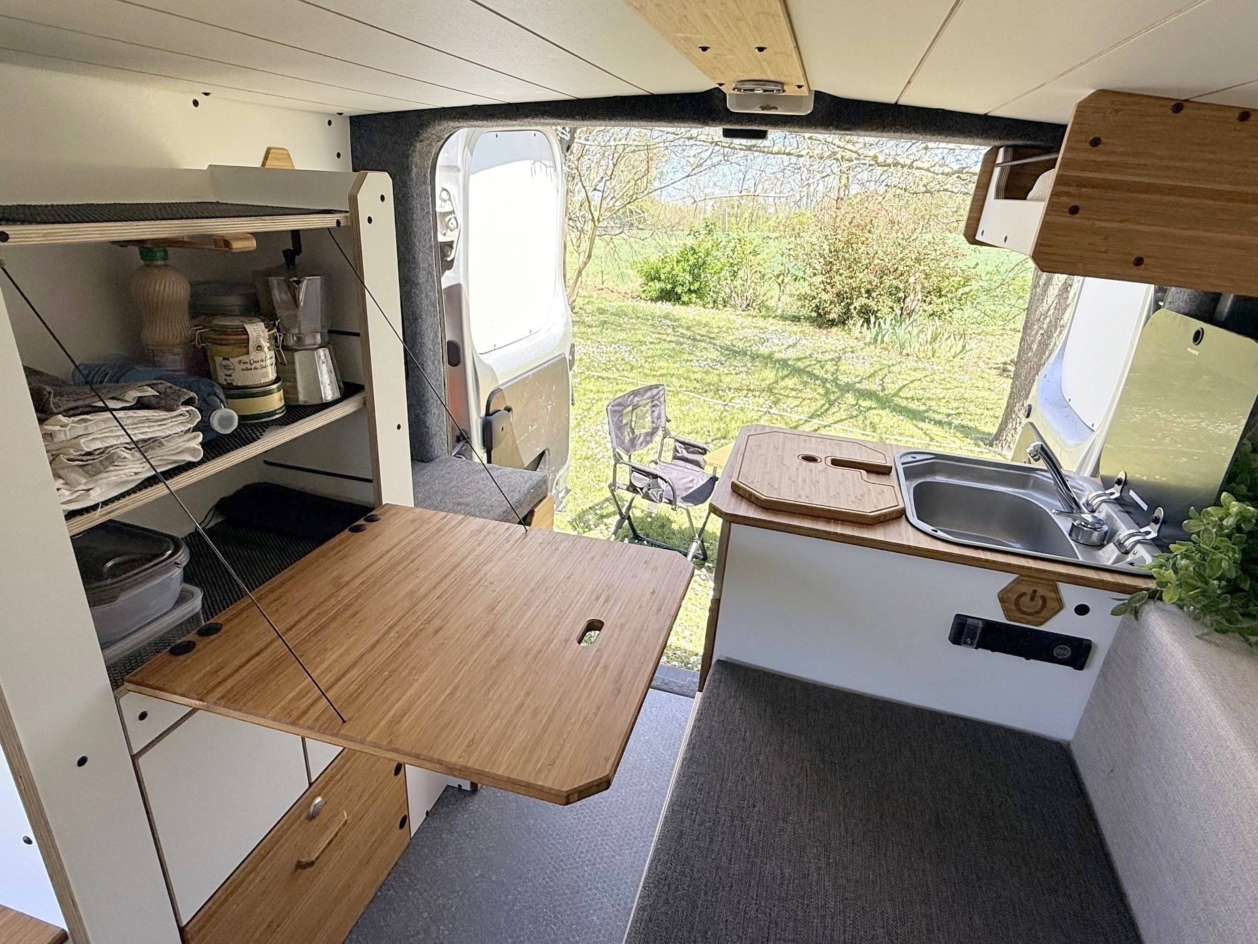 Essecke Renault Trafic 2,0 l 145cc - Yescapa