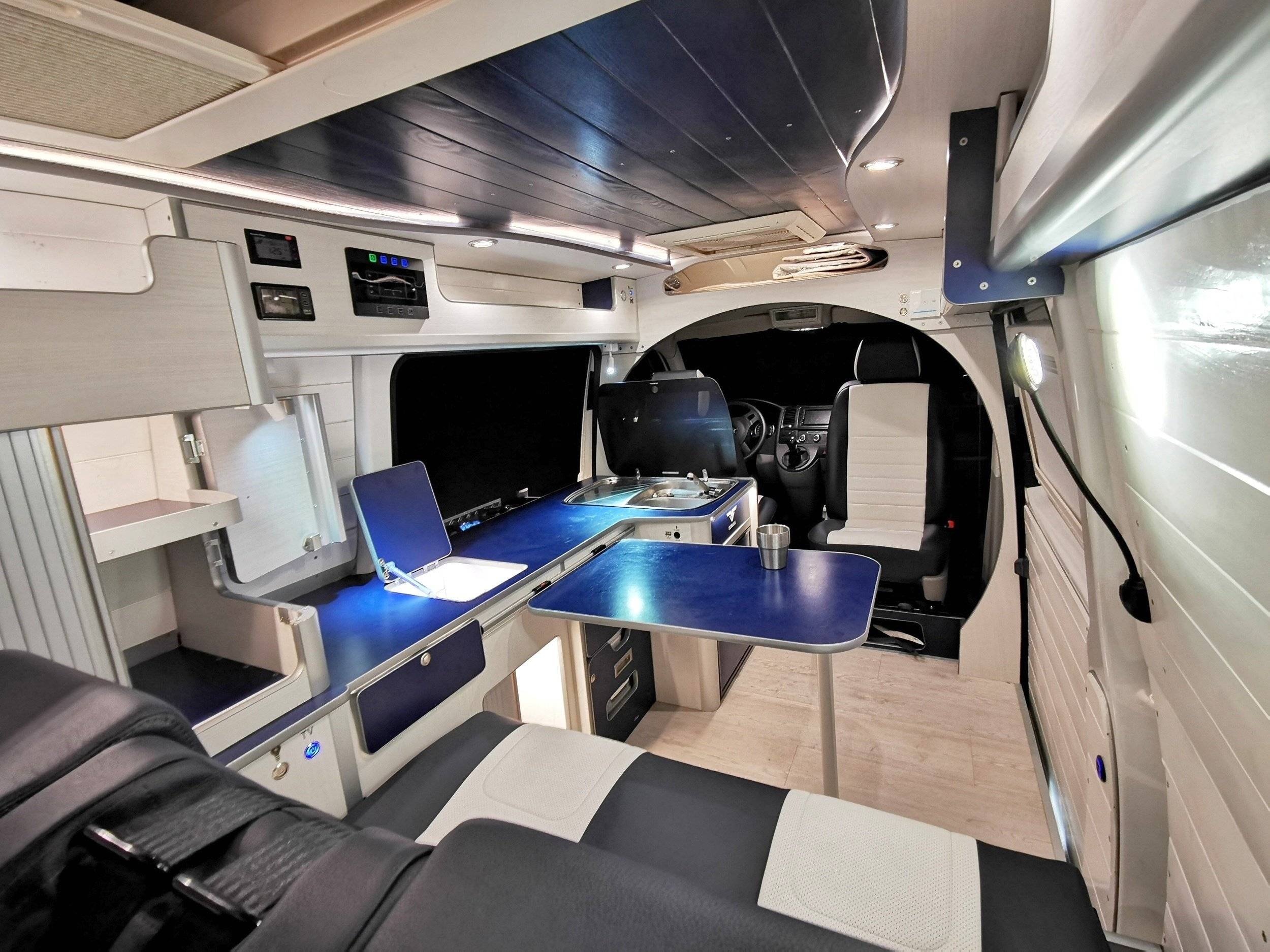 VW T5 Neptune by Yevana 