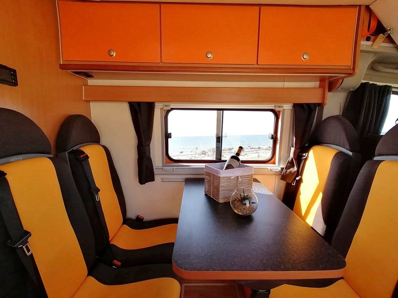 Furgão transformado Ducato