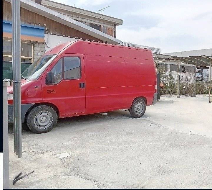 Custo Van transporter