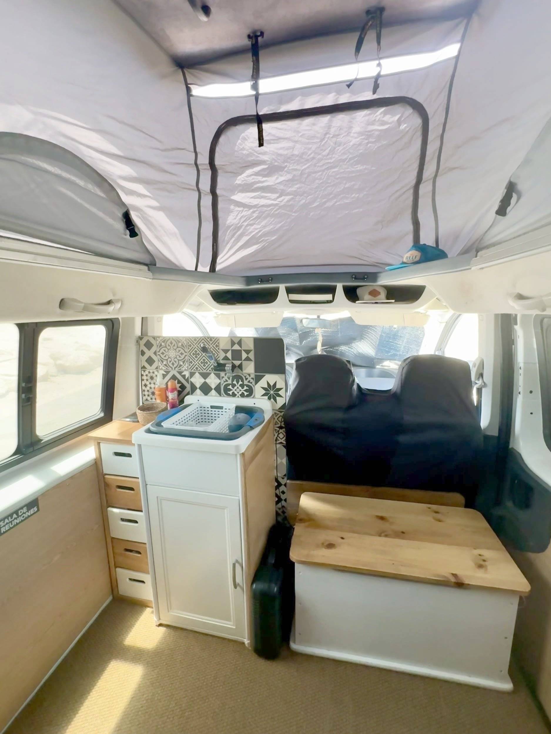 Coin cuisine Peugeot Peugeot expert Teepee - Yescapa