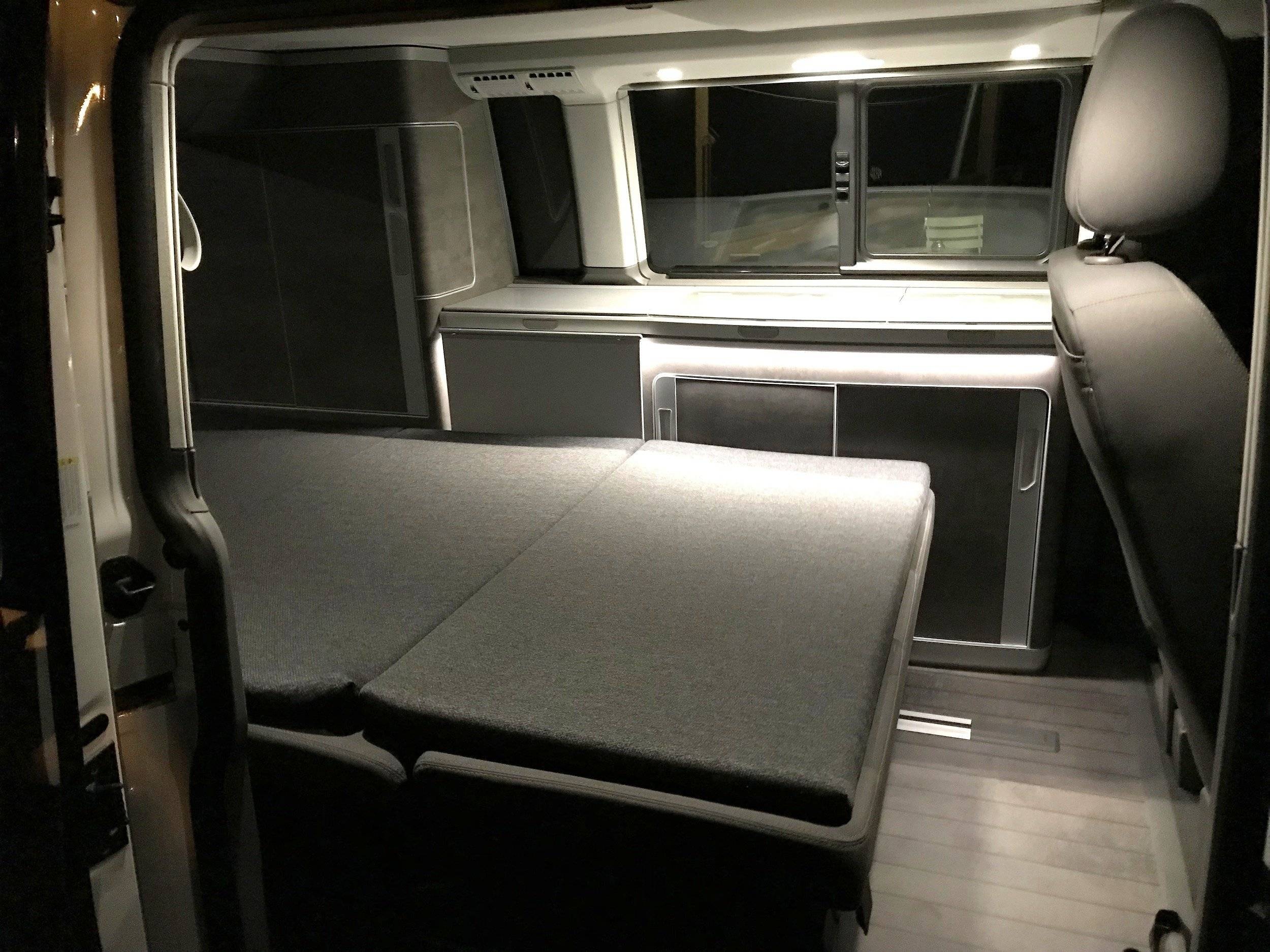 Couchages Vokswagen California OCEAN - Yescapa