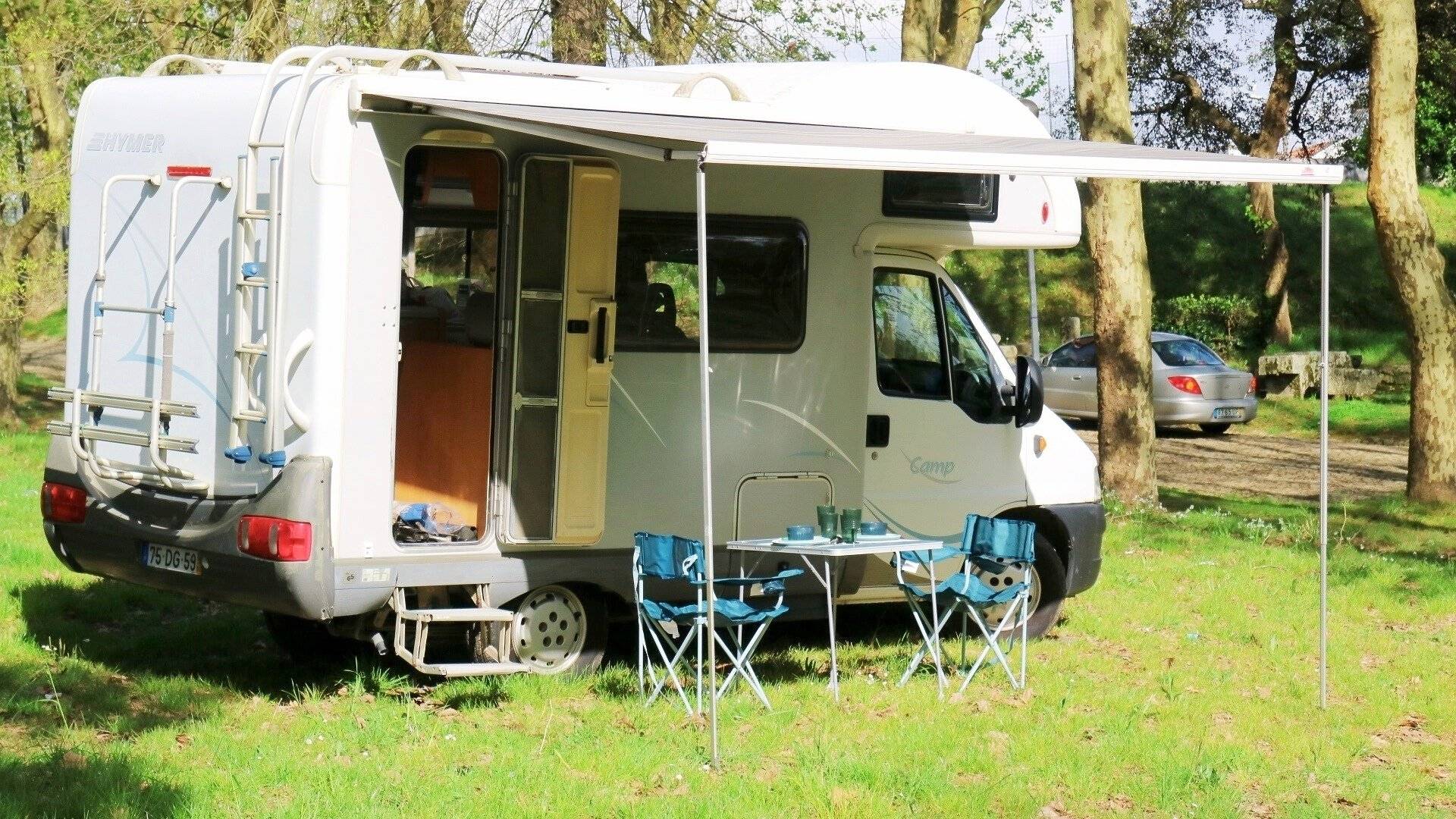 Vue avant de 3/4 Fiat Fiat ducato - Yescapa