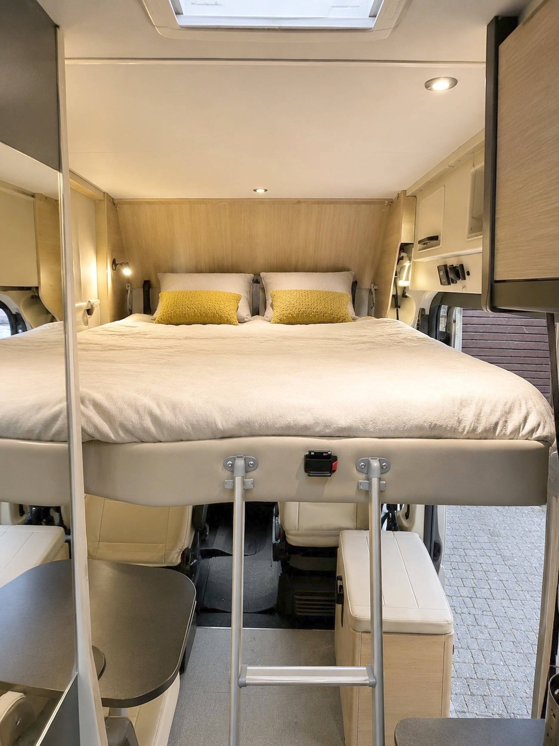 Berth Fiat Ducato 2,2 140cv - Yescapa