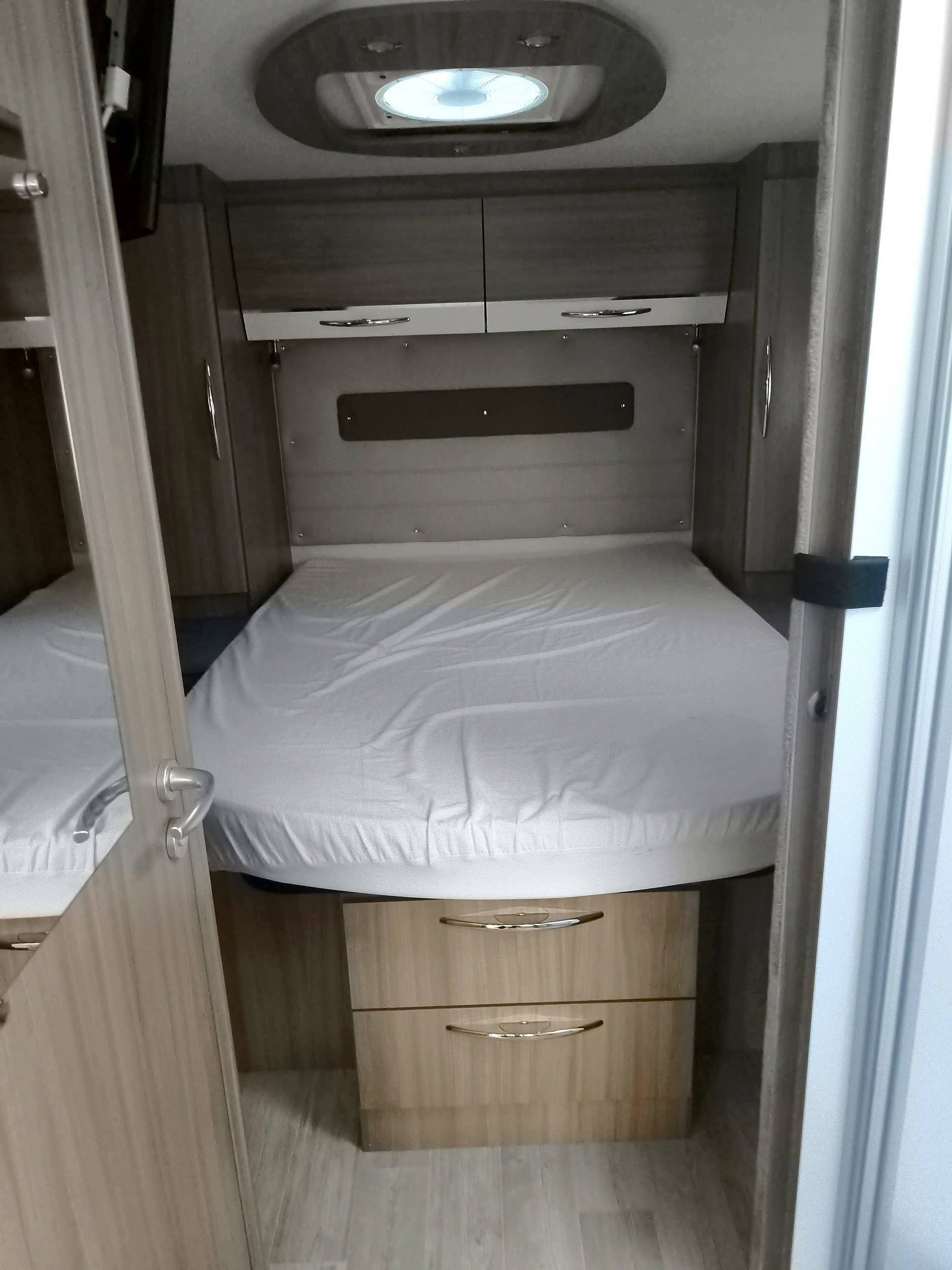 Letti Fiat Ducato 2,2 l 115 ch - Yescapa
