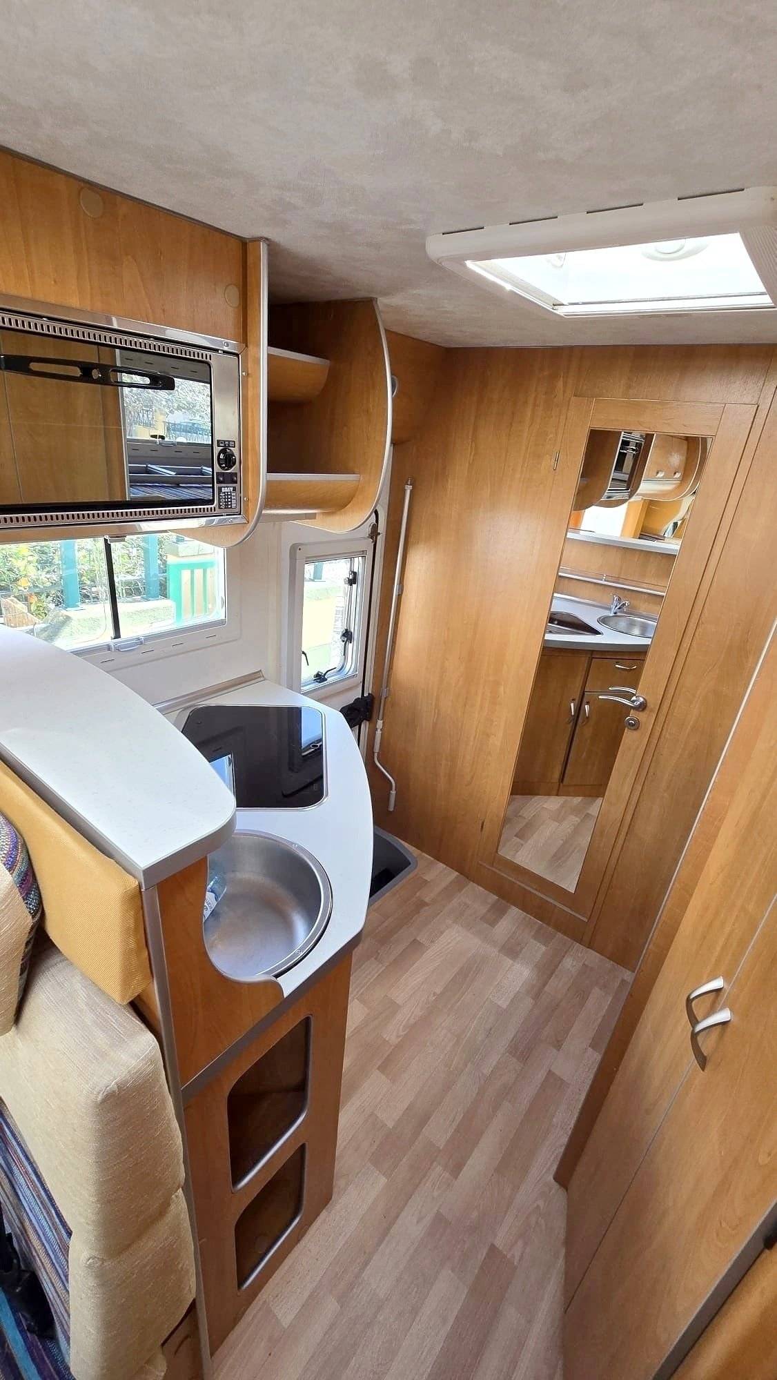 Kitchen Fiat Ducato 2,3 l Multijet 120ch. - Yescapa