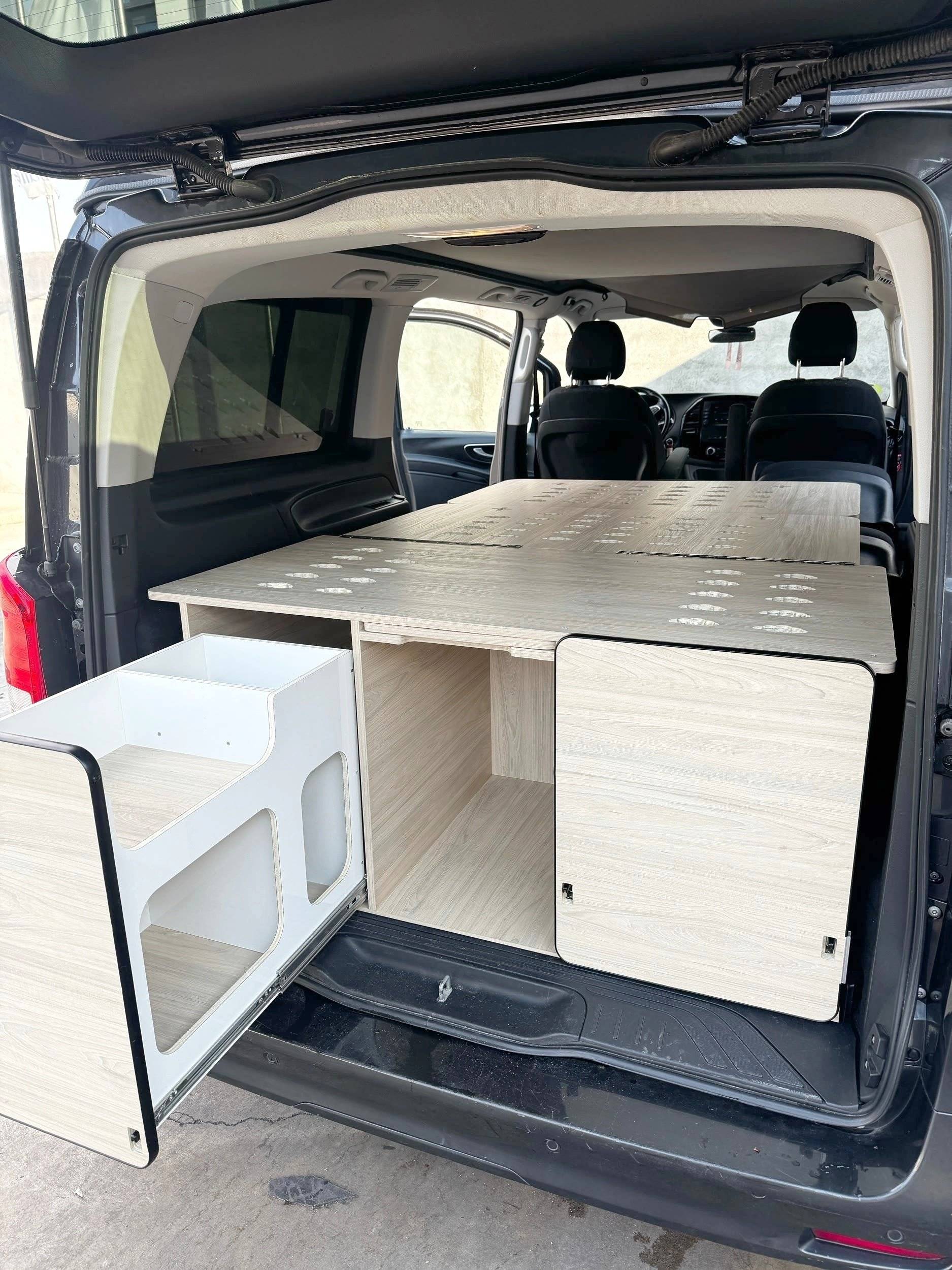 Schlafplätze Mercedes 1,6 l 114 ch - Yescapa