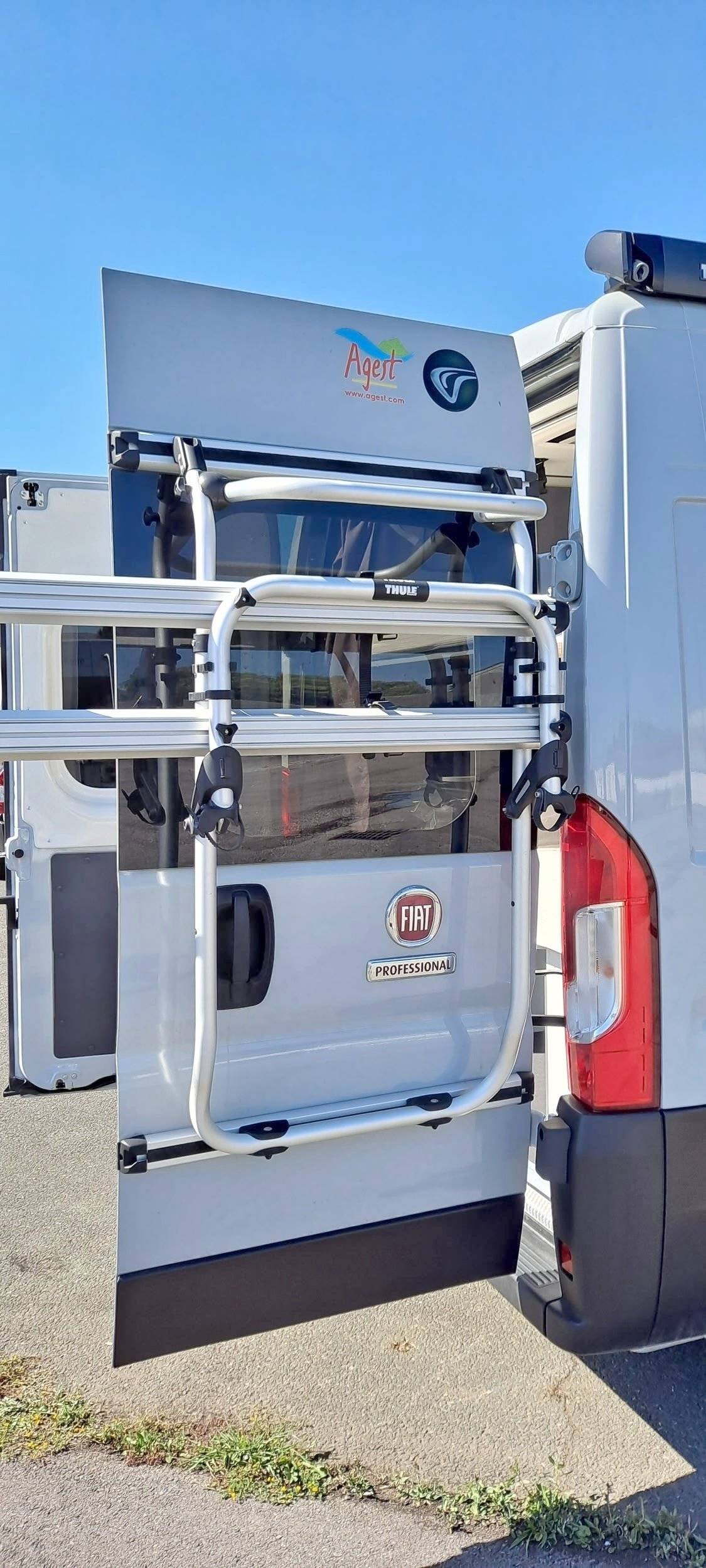 Font Vendôme Leadervan Duo