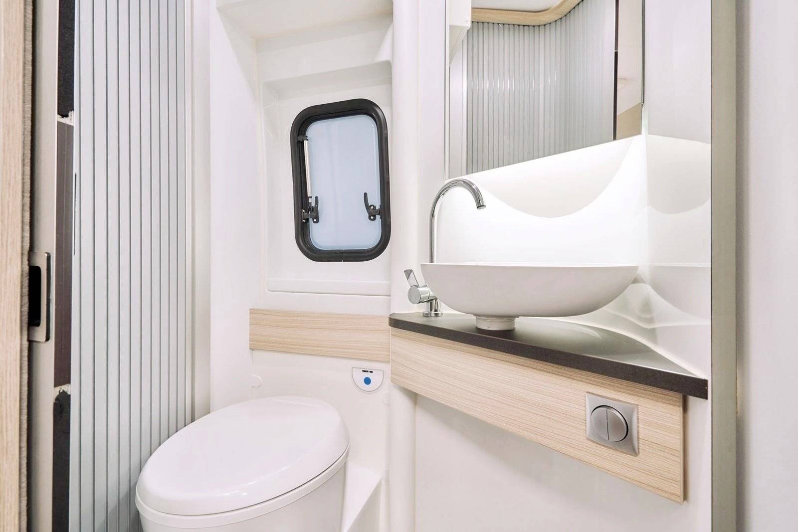 Adria Twin Family Plus SPB600 