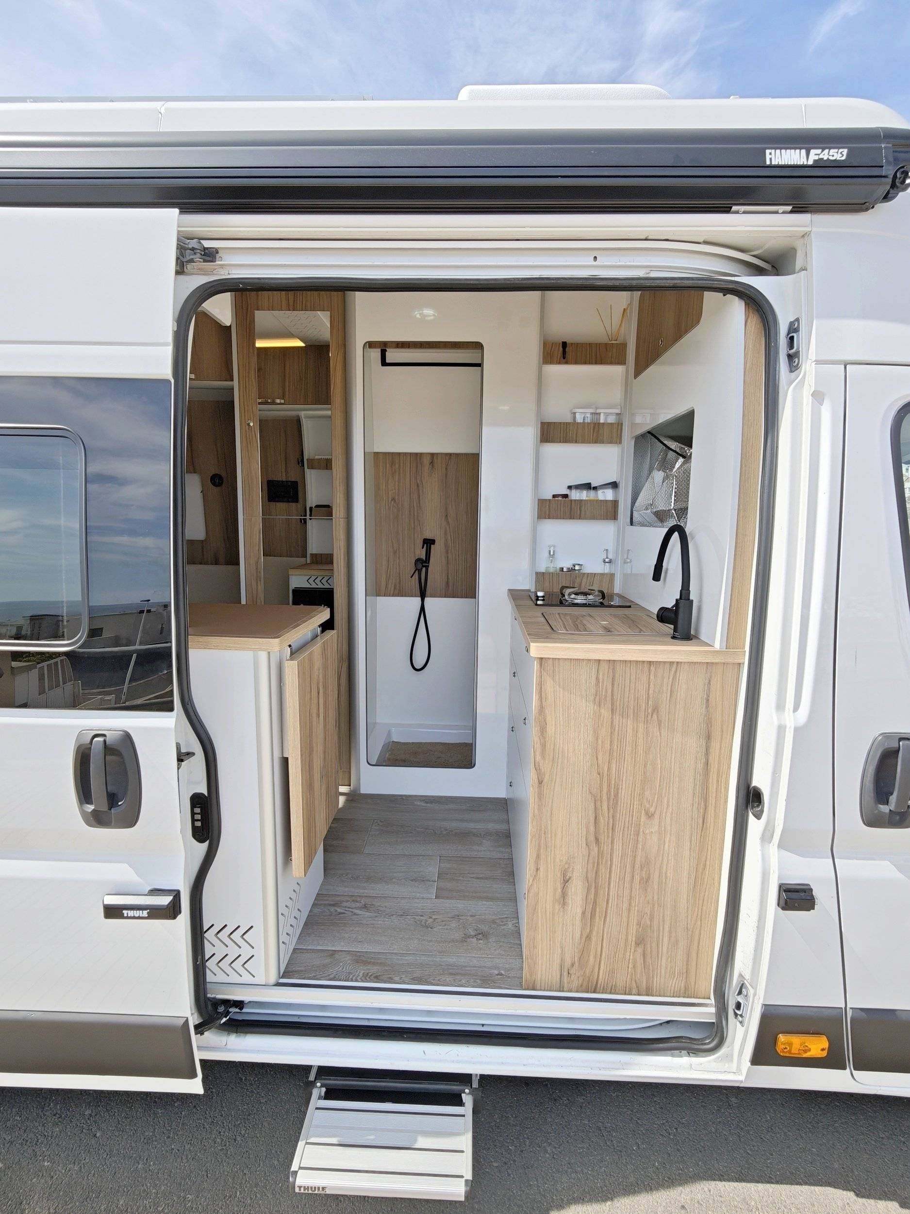 3 C Cartier/Brisebras c