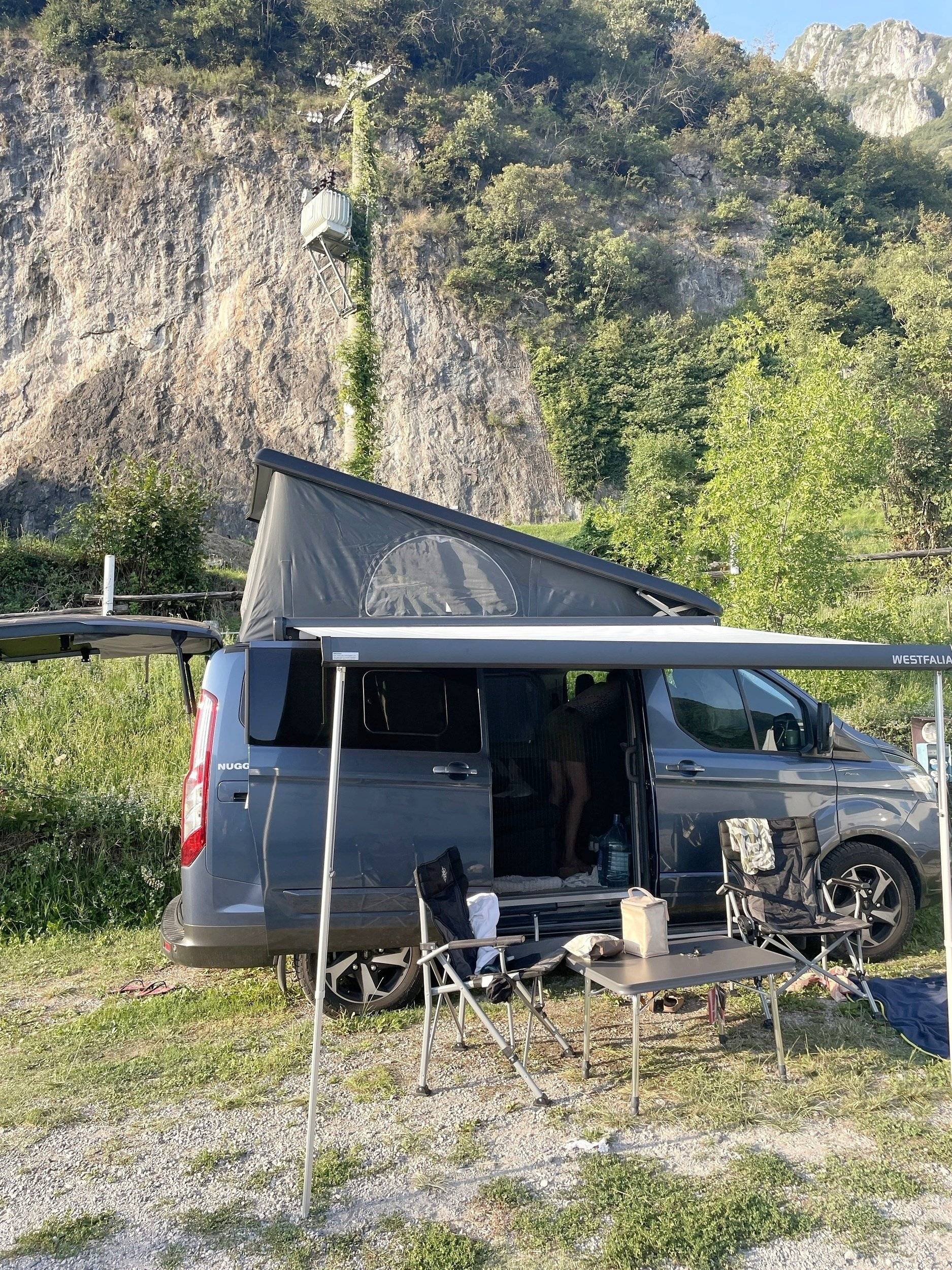 Essecke Ford Transit Custom Nugget 320 L1H1 Camper - Yescapa