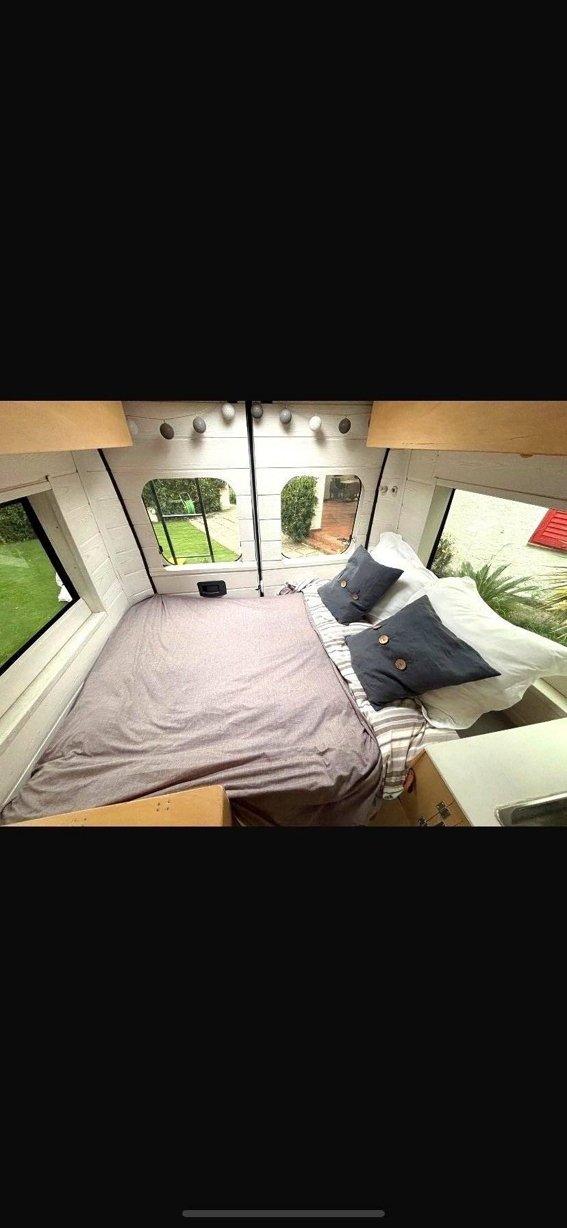Couchages Citroën Jumper 2,2l - Yescapa