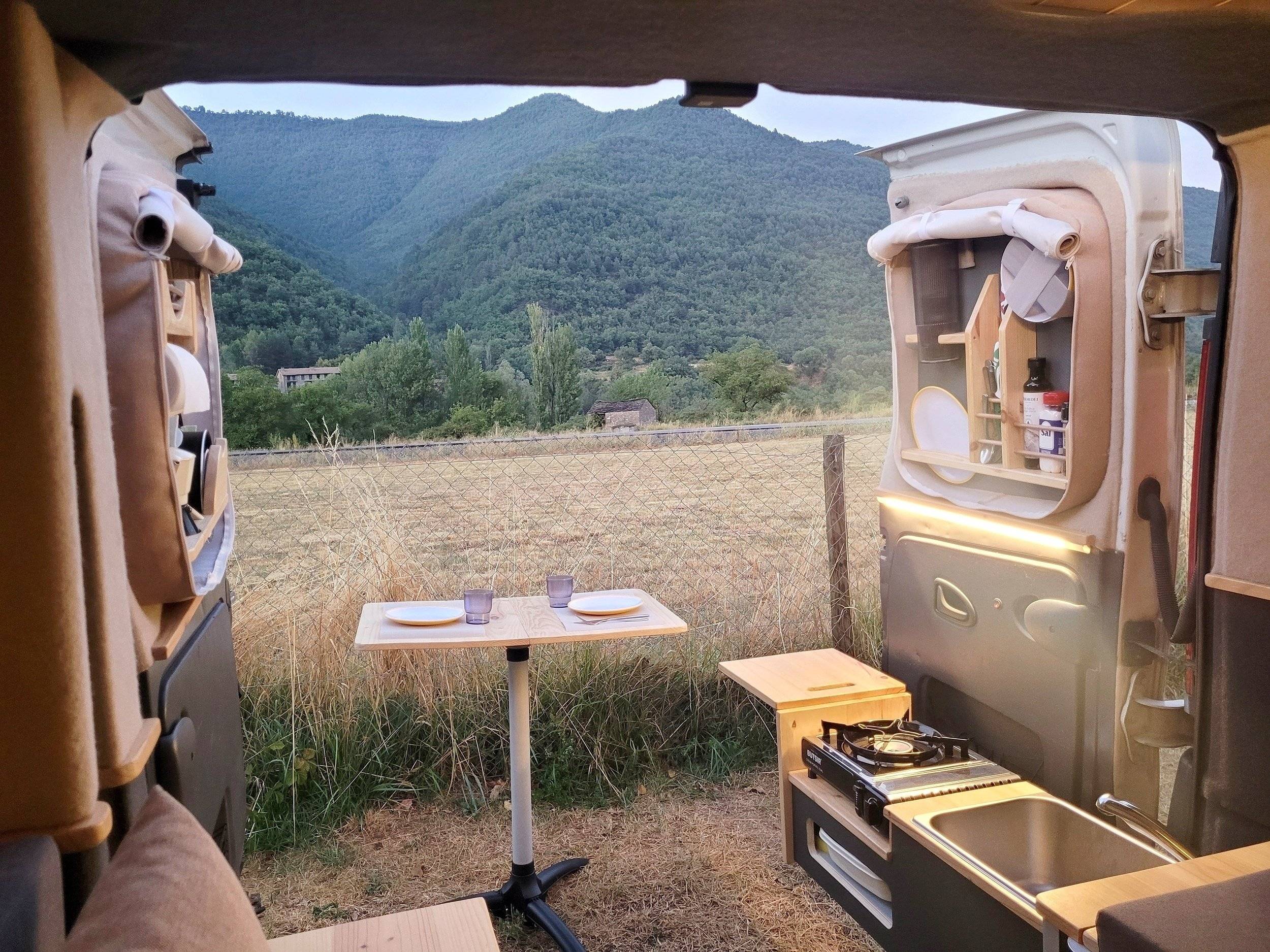 Dinette Renault Renault - Yescapa