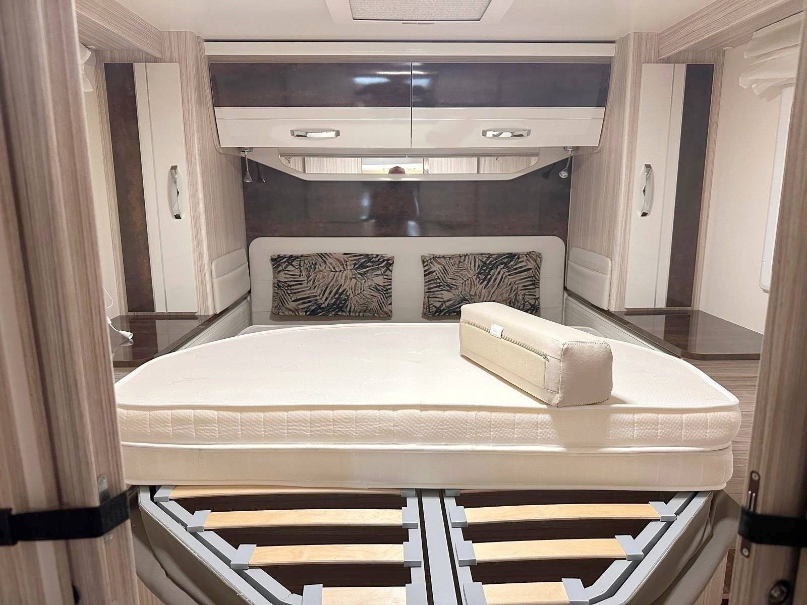 Elnagh T-loft 582