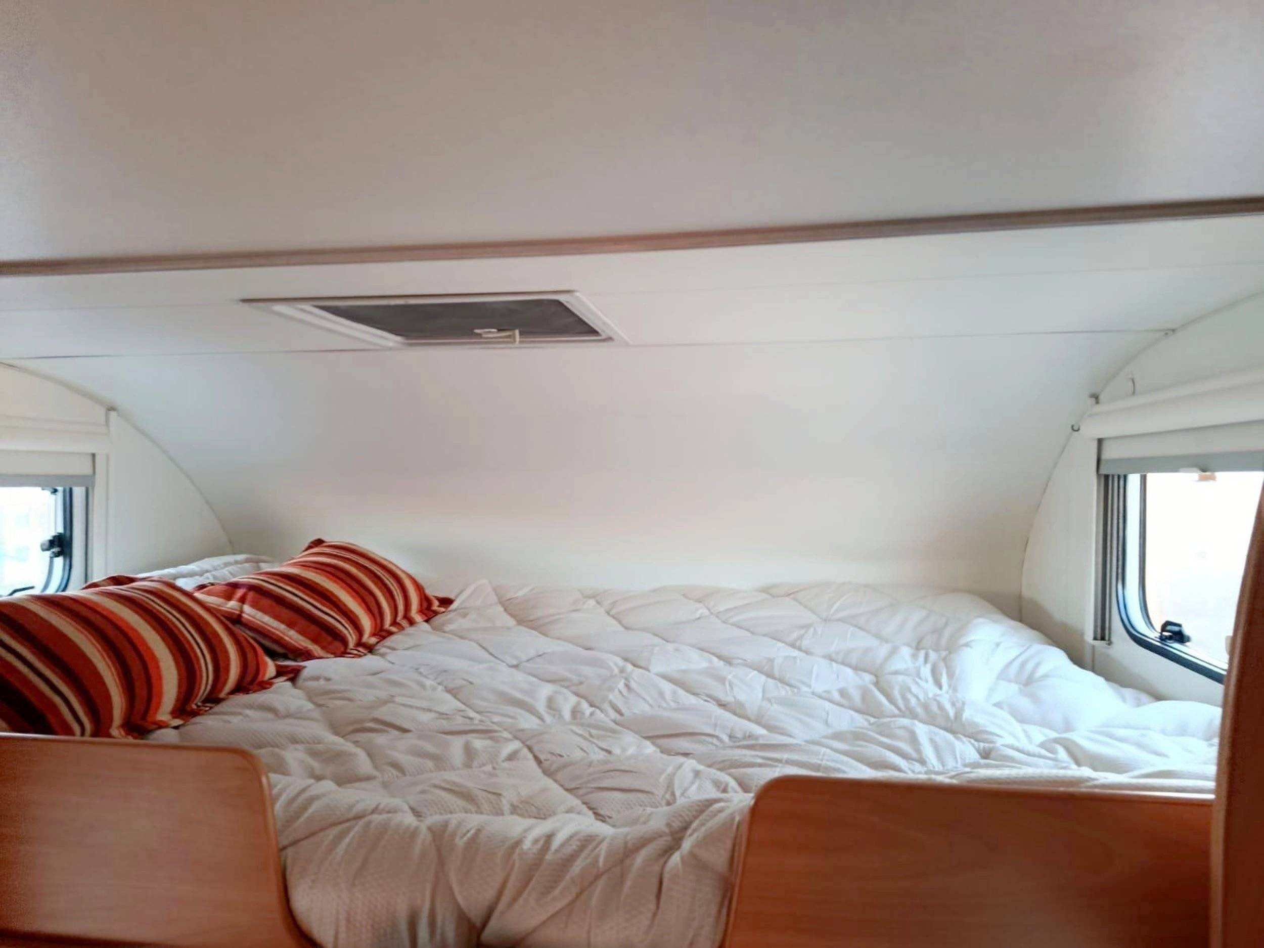 Benimar 35 light 2,4 l 140 ch.