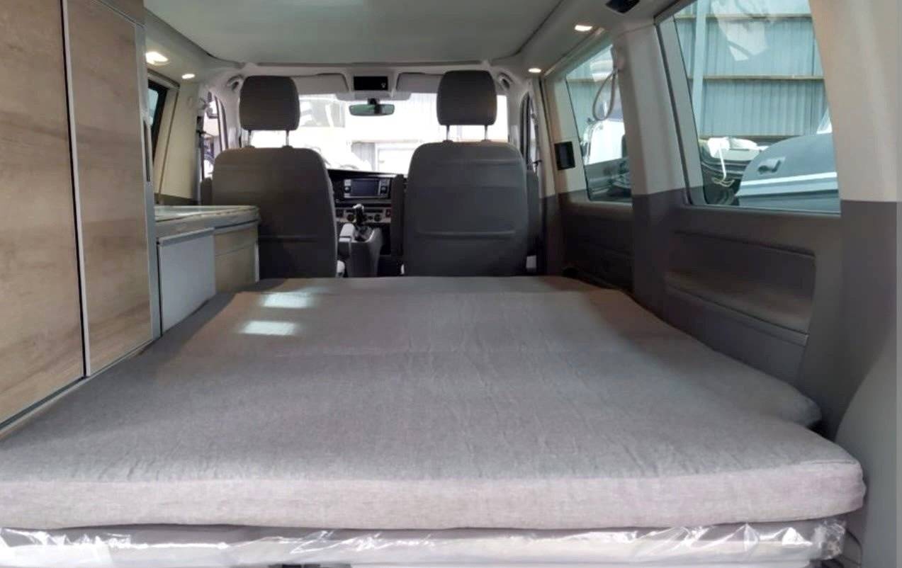 Schlafplätze Volkswagen Volkswagen T6 California EDITION 150 DSG - Yescapa