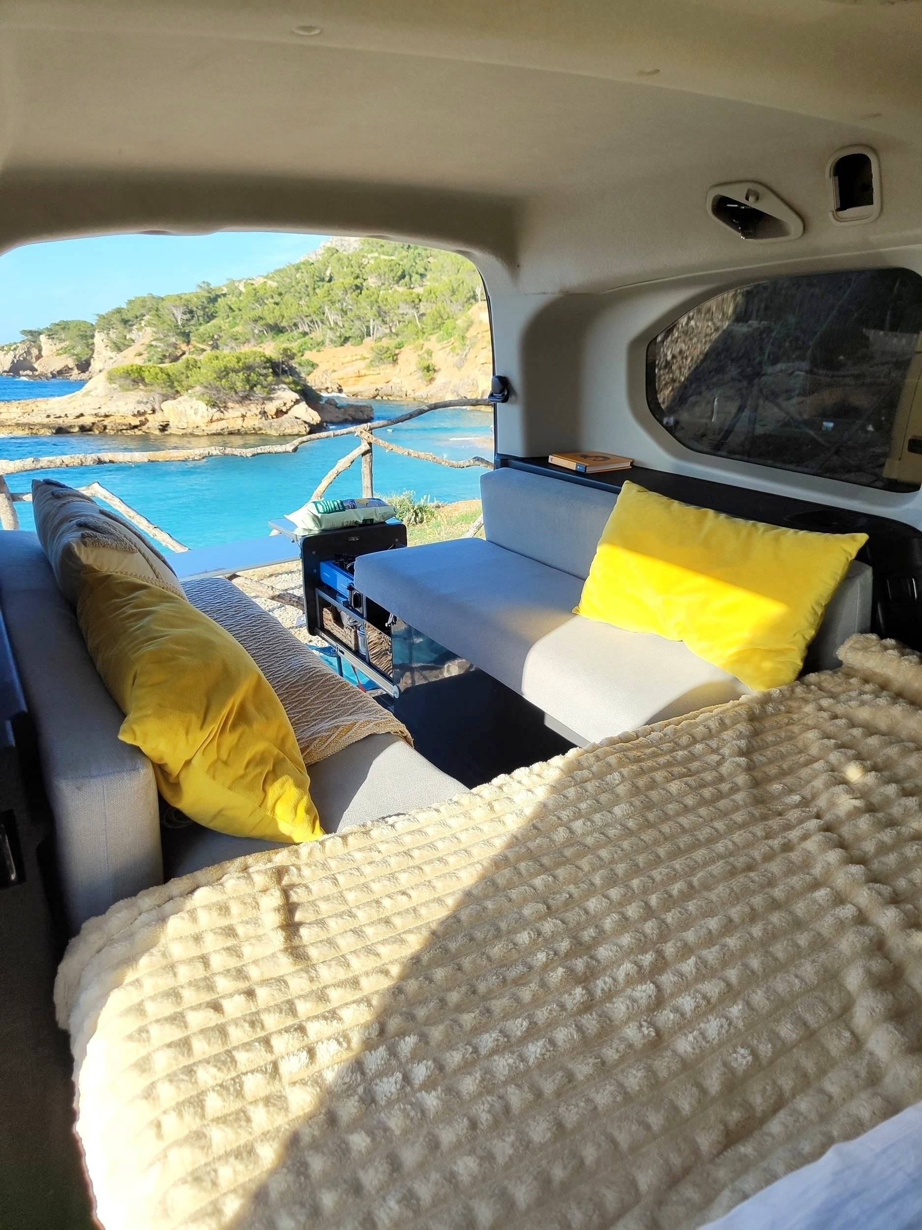 Coin repas Opel Combo - Yescapa