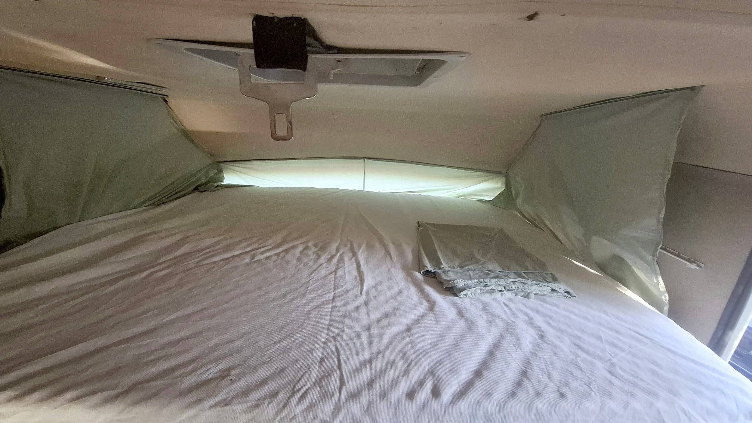 Couchages Citroën Jumper 2,8 HDI 127 cv - Yescapa