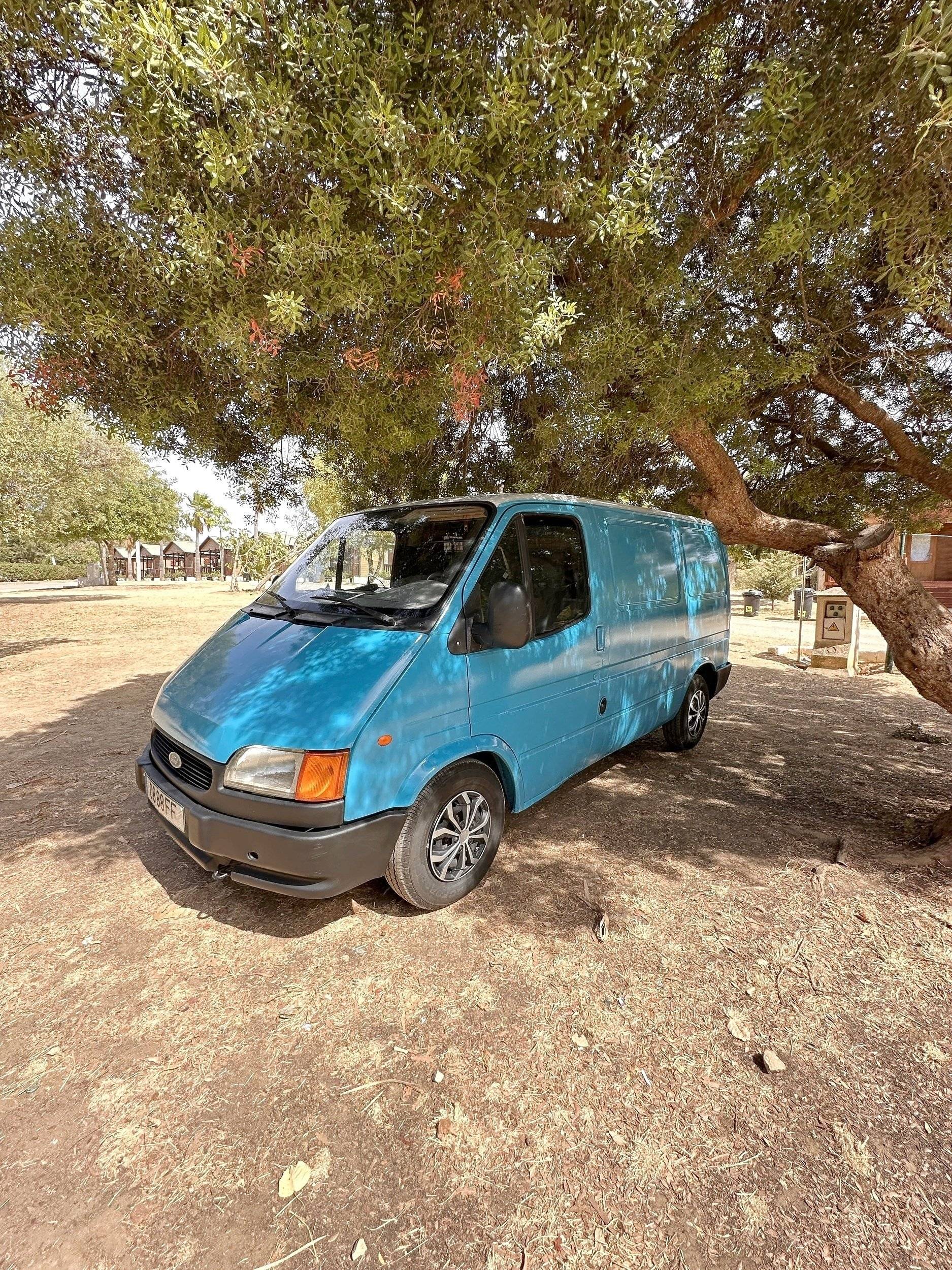 Camper Track Van