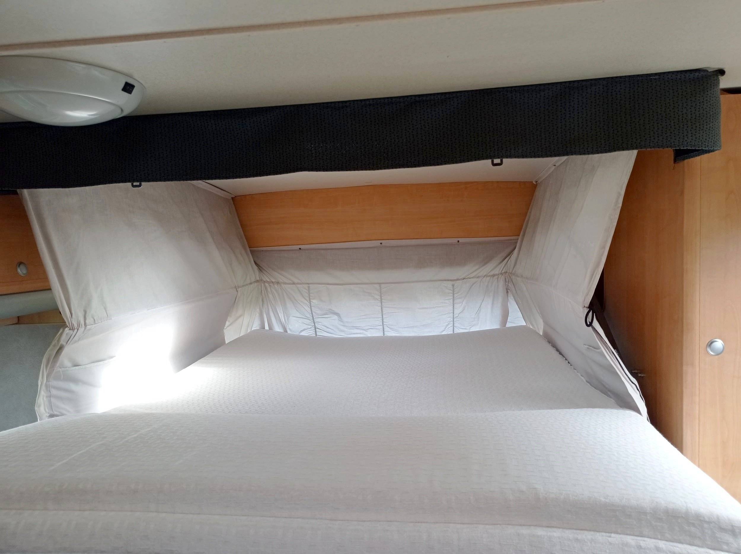 Berth Fiat FIAT DUCATO - Yescapa