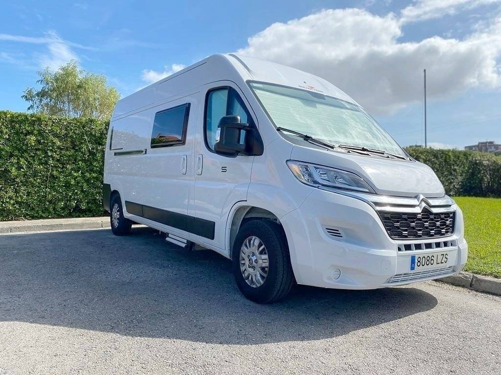 Vue avant de 3/4 Citroën - Yescapa