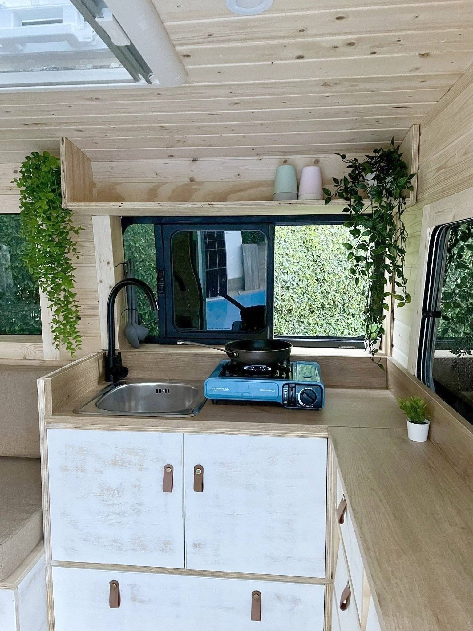 Kitchen Fiat Fiat Ducato Multijet 2.3 130CV - Yescapa