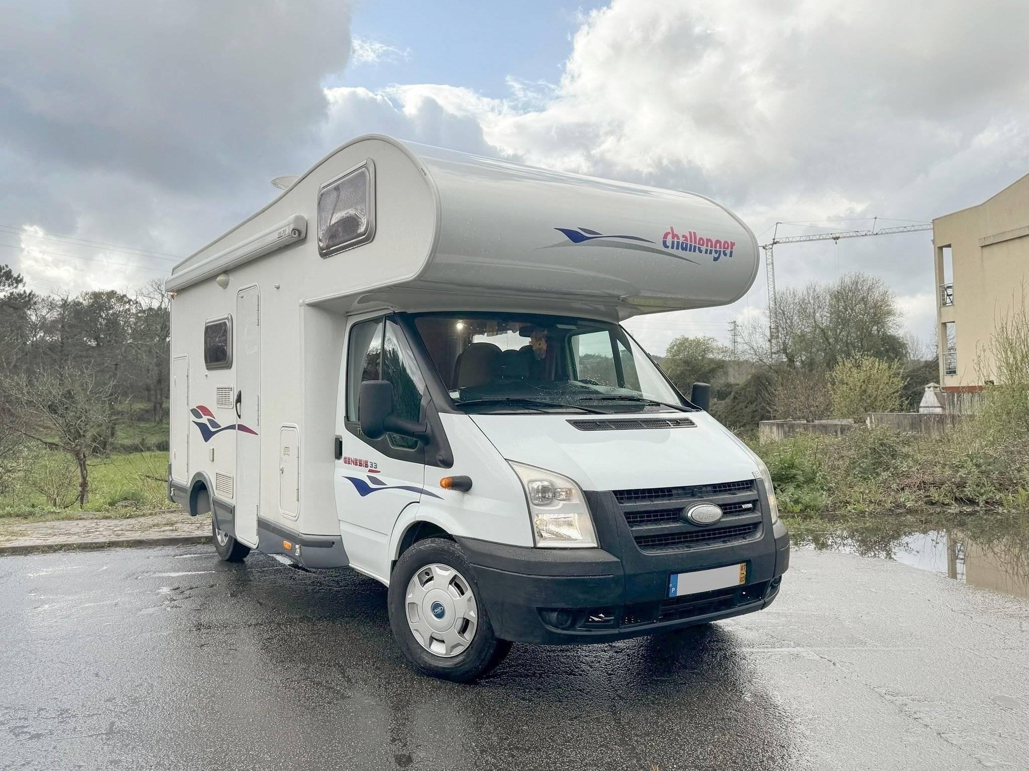 Challenger Transit 2,4 l 140 ch