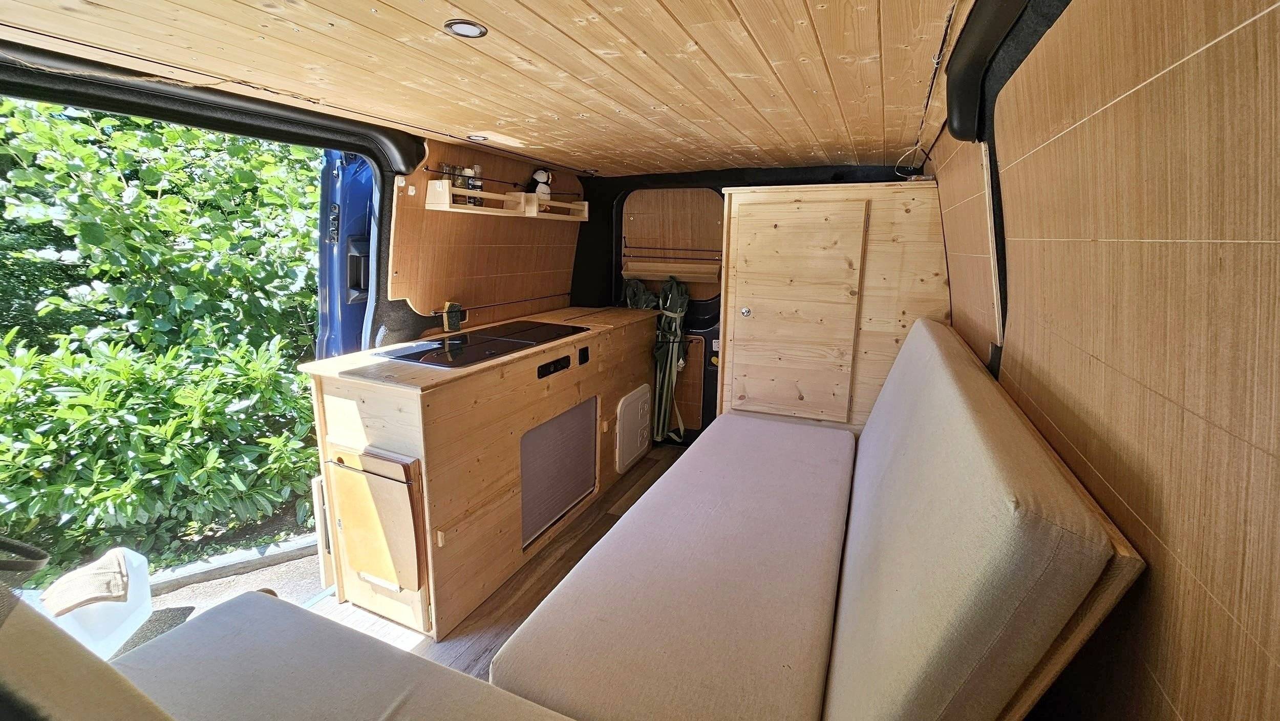 Coin repas Ford Transit custom - Yescapa
