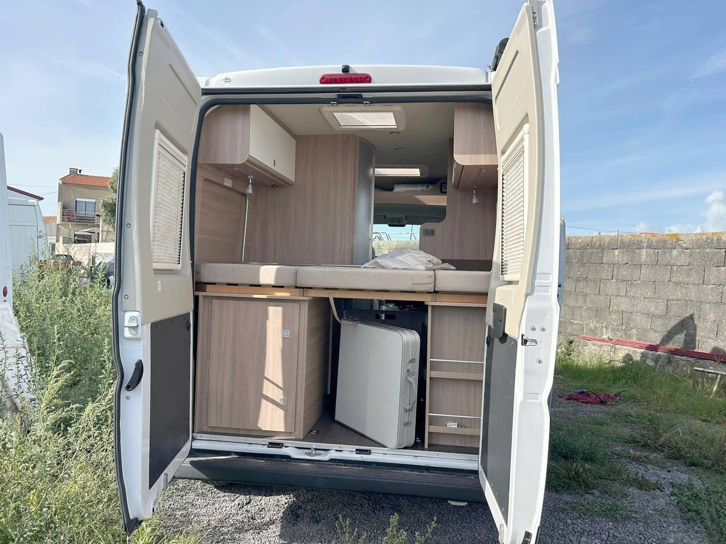 slaapplaatsen Fiat 2,3 l 130 ch - Yescapa