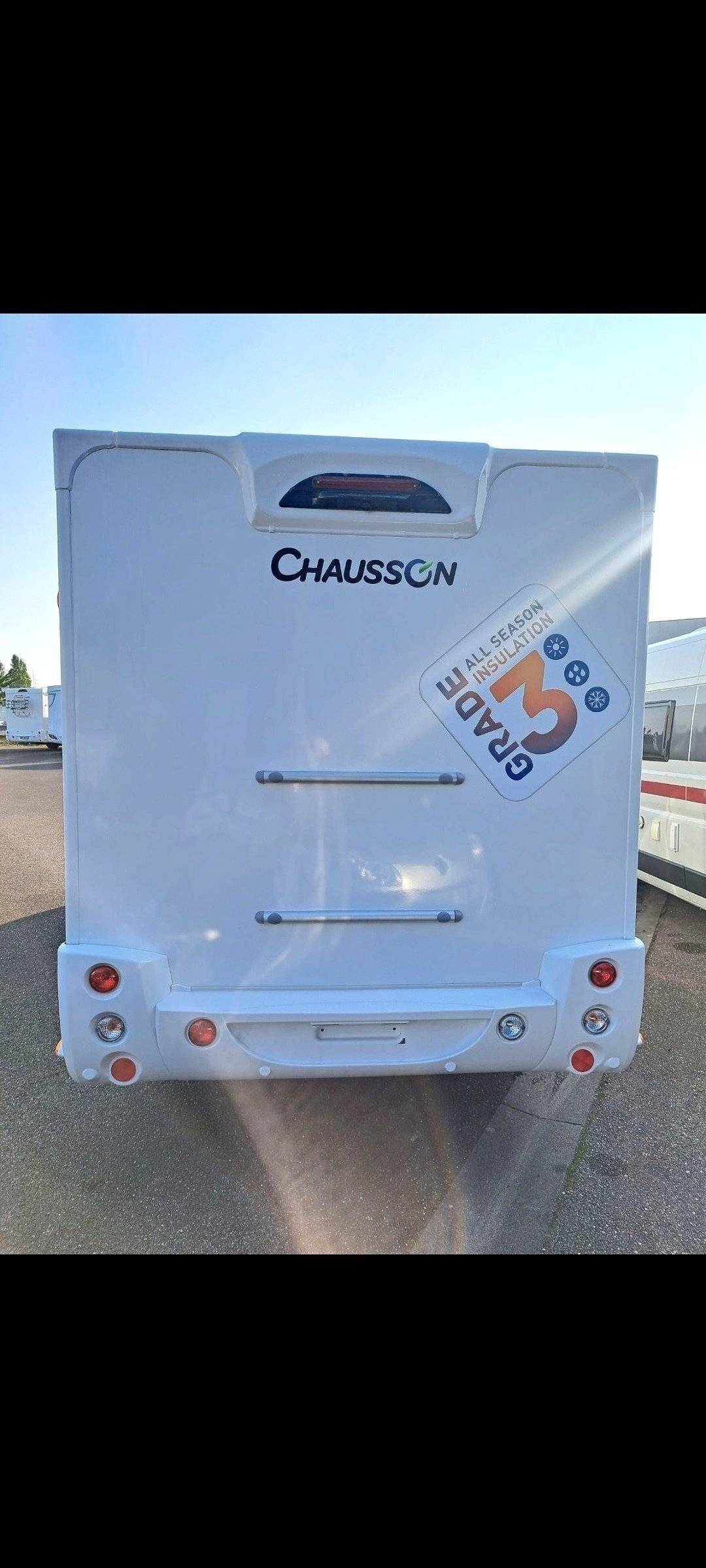 Rear view Ford - Yescapa