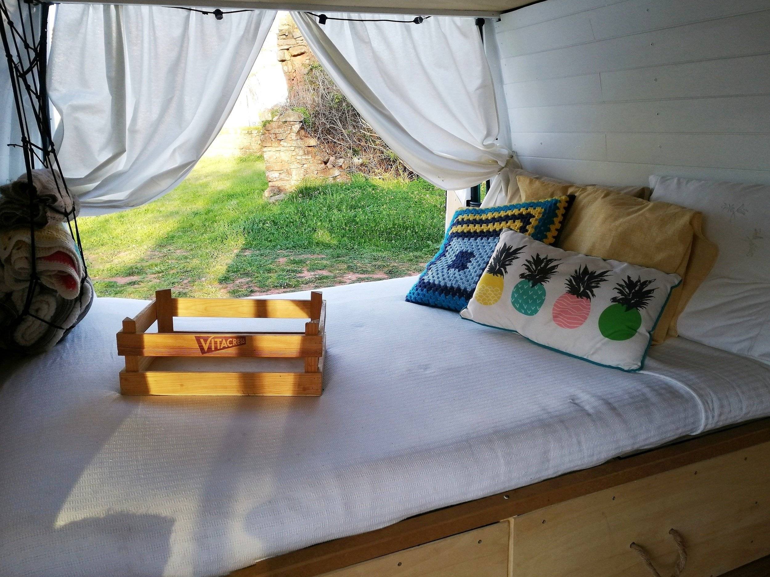 Ford Transit 100L Van (TSE-3) 