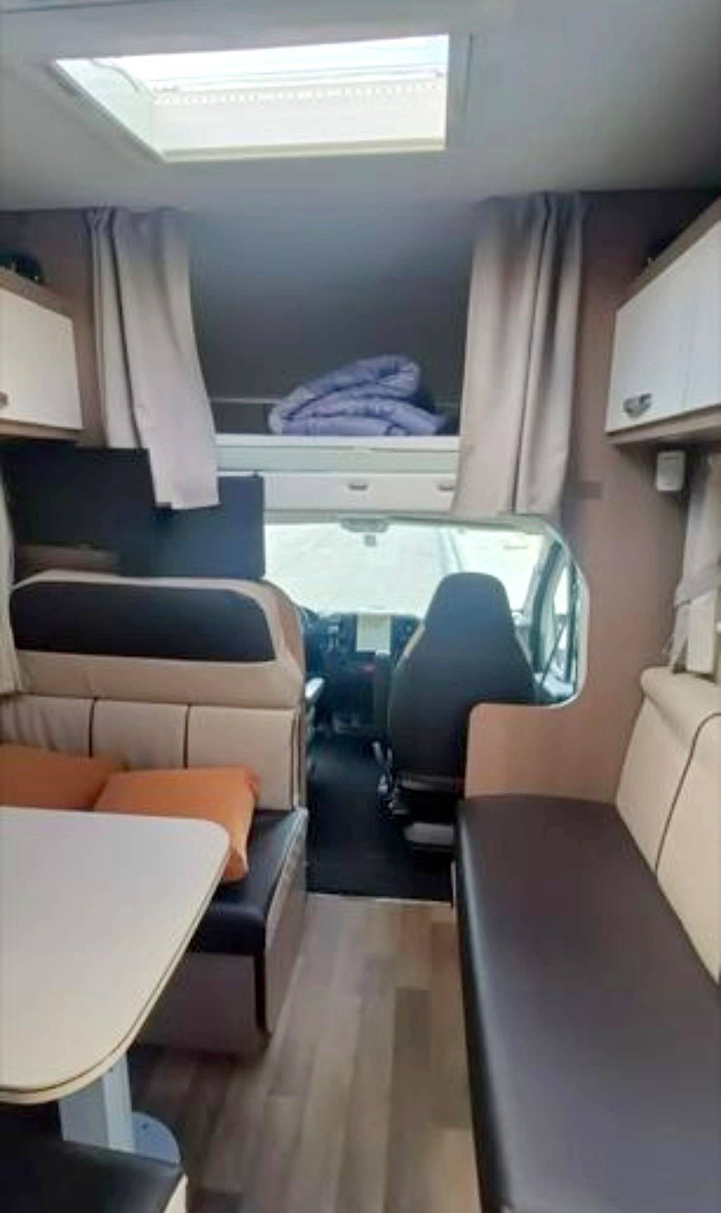 Dinette Fiat Mc louise - Yescapa