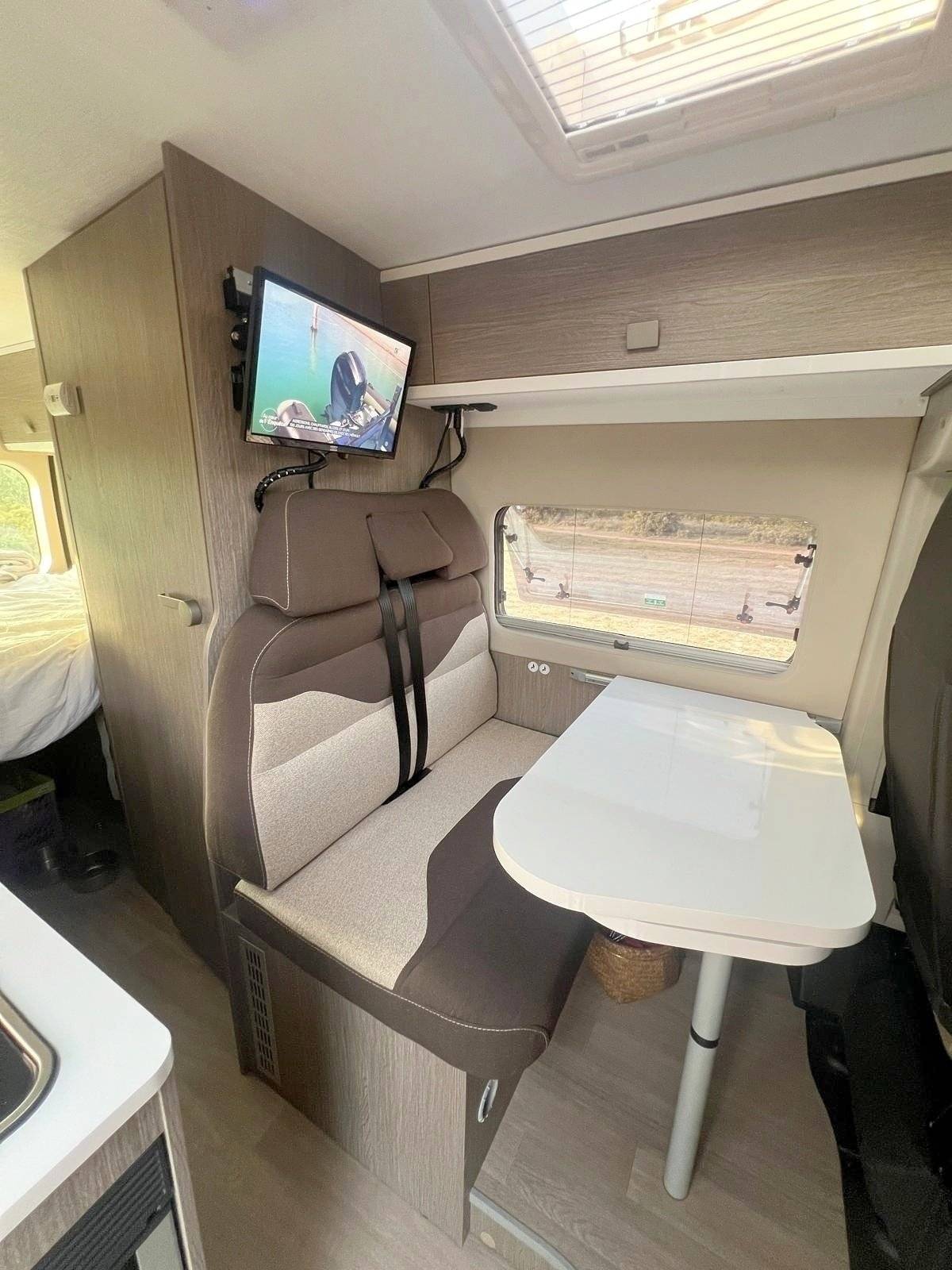 Chausson Chausson V594 First Line