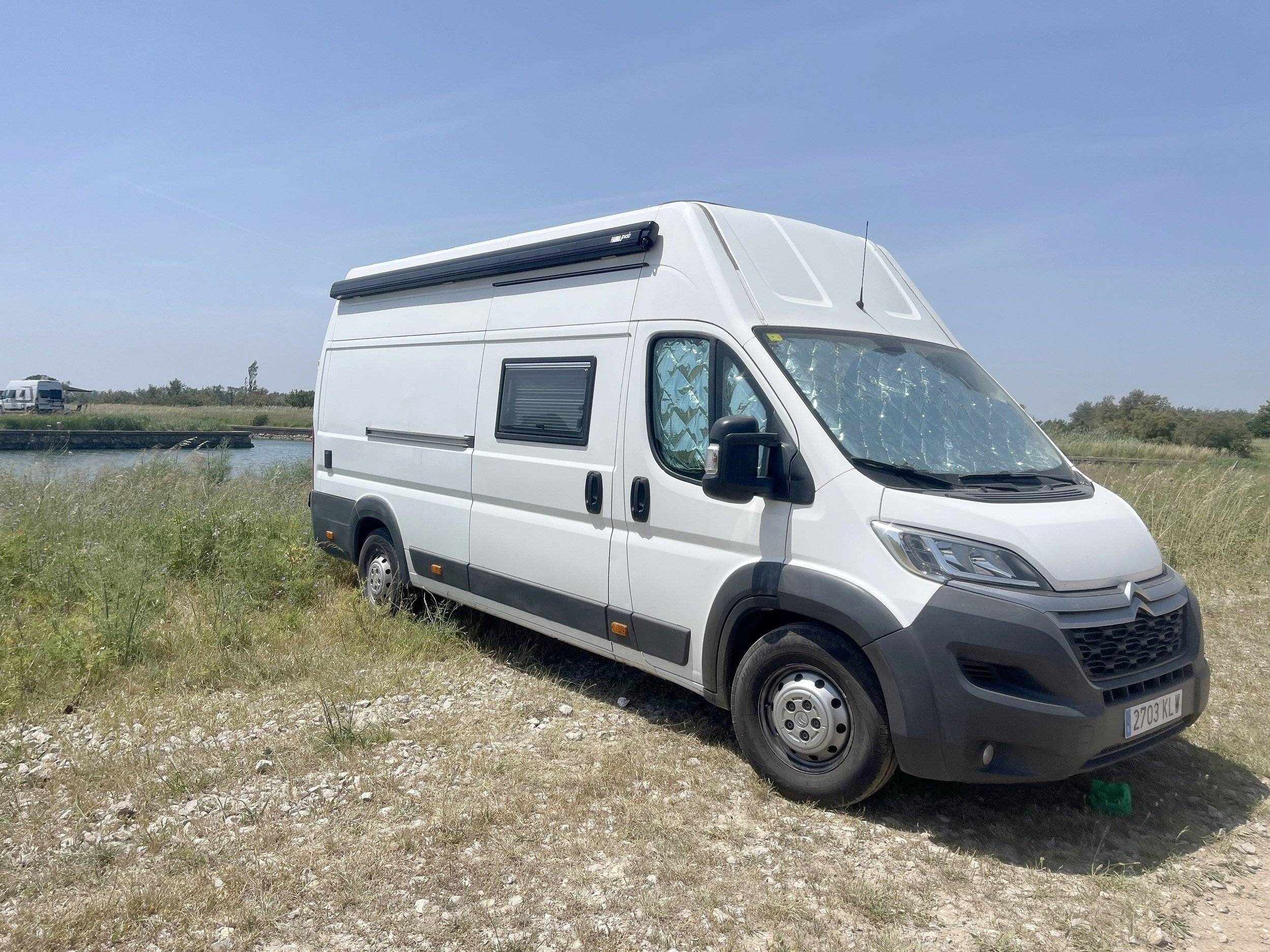 Voorkant 3/4 Citroën Citroën jumper - Yescapa