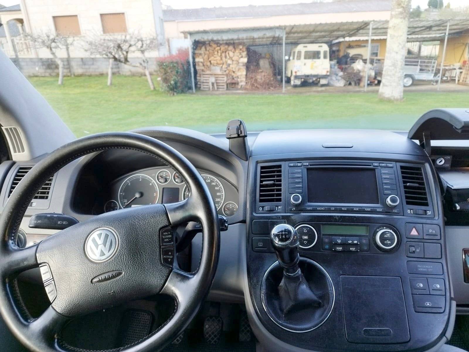 Volkswagen Volkswagen Multivan T5 Camper 2.5 TDI
