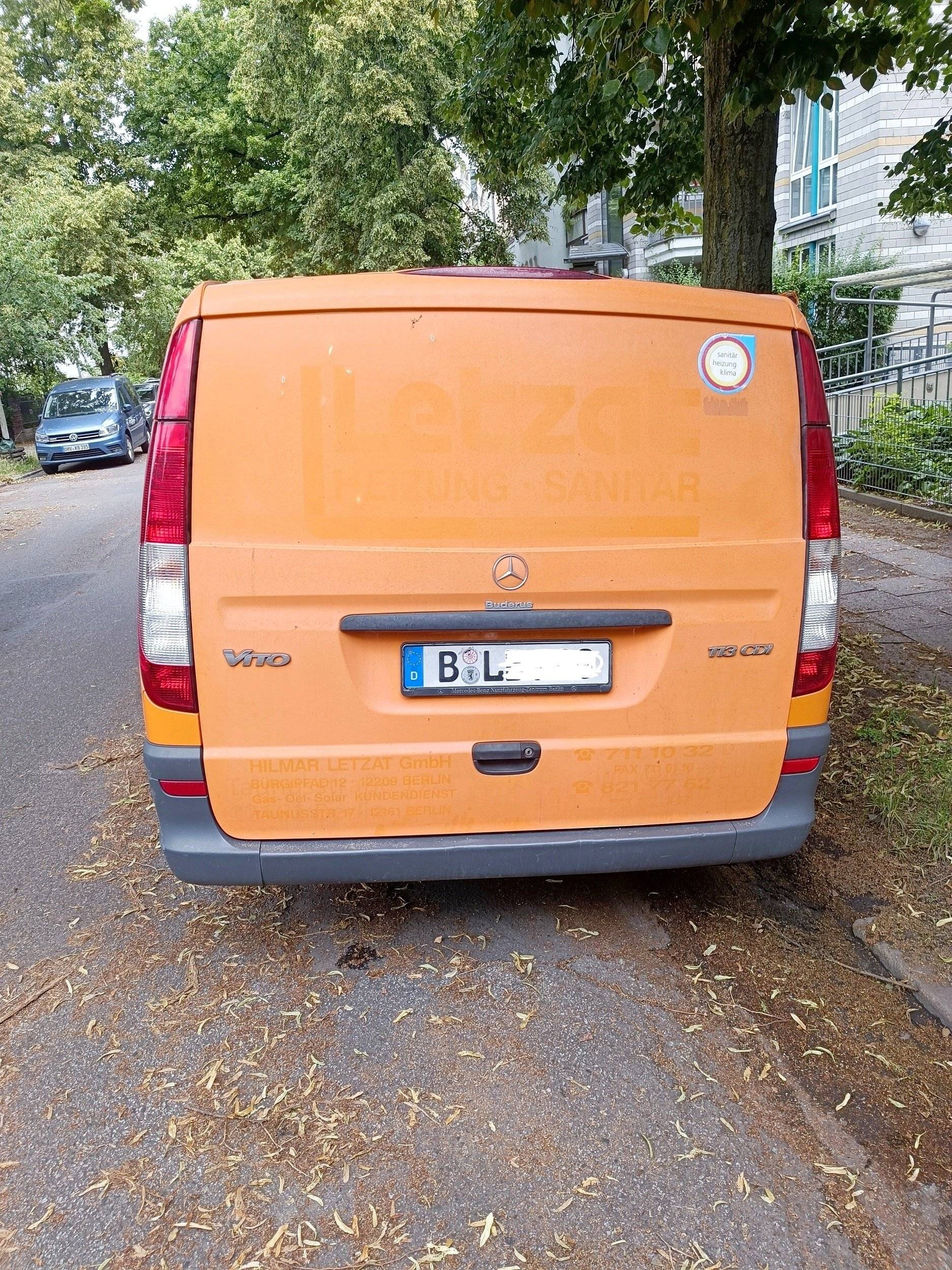 schräge Vorderansicht Mercedes Mercedes vito - Yescapa