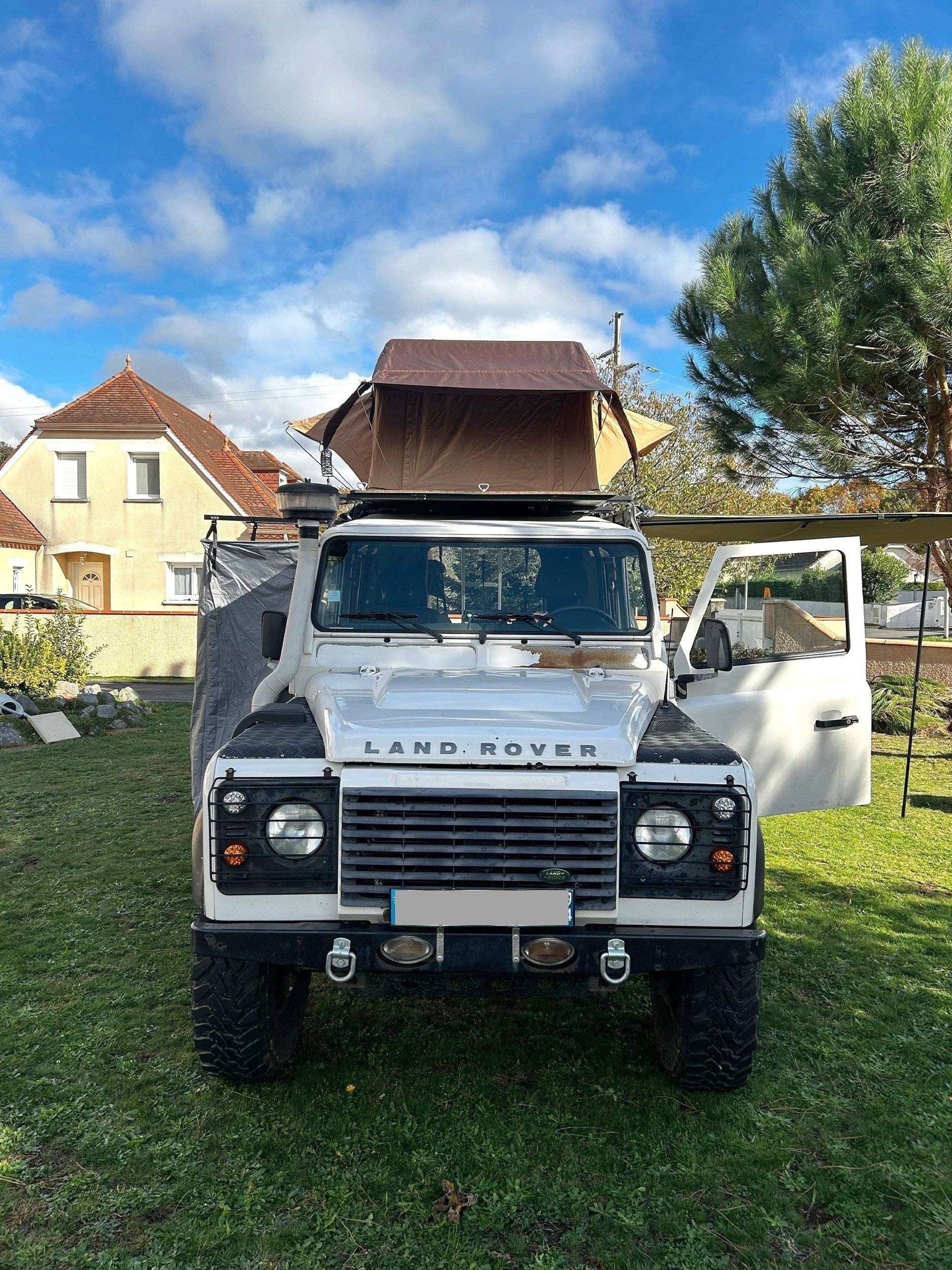 Land Rover Defender 110