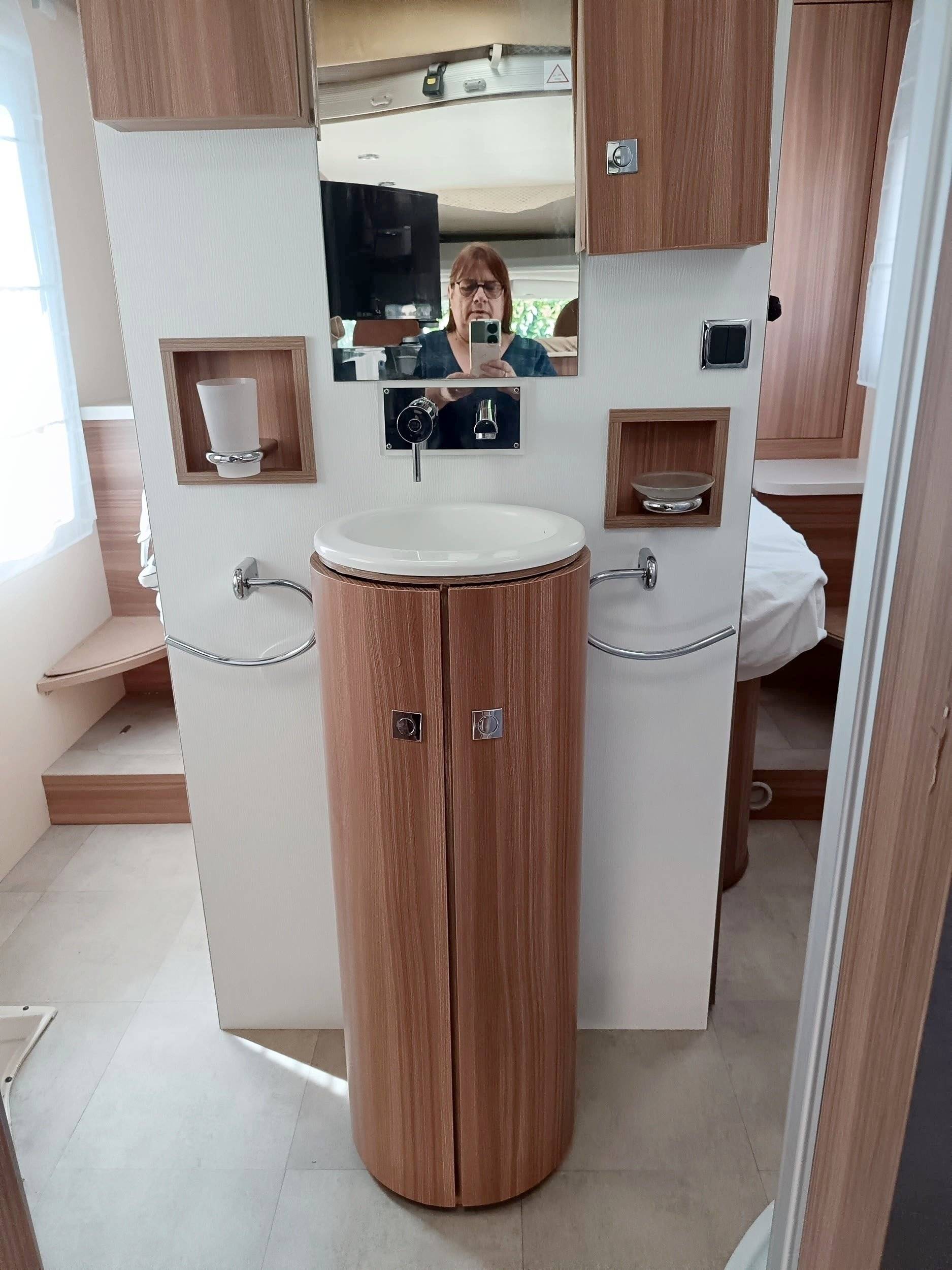 Challenger Fiat/2,3 l 130 ch.