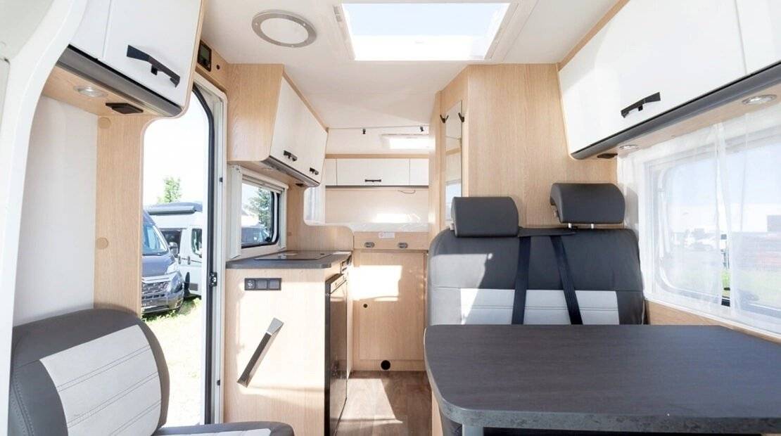 Dining Area Fiat FIAT DUCATO - Yescapa