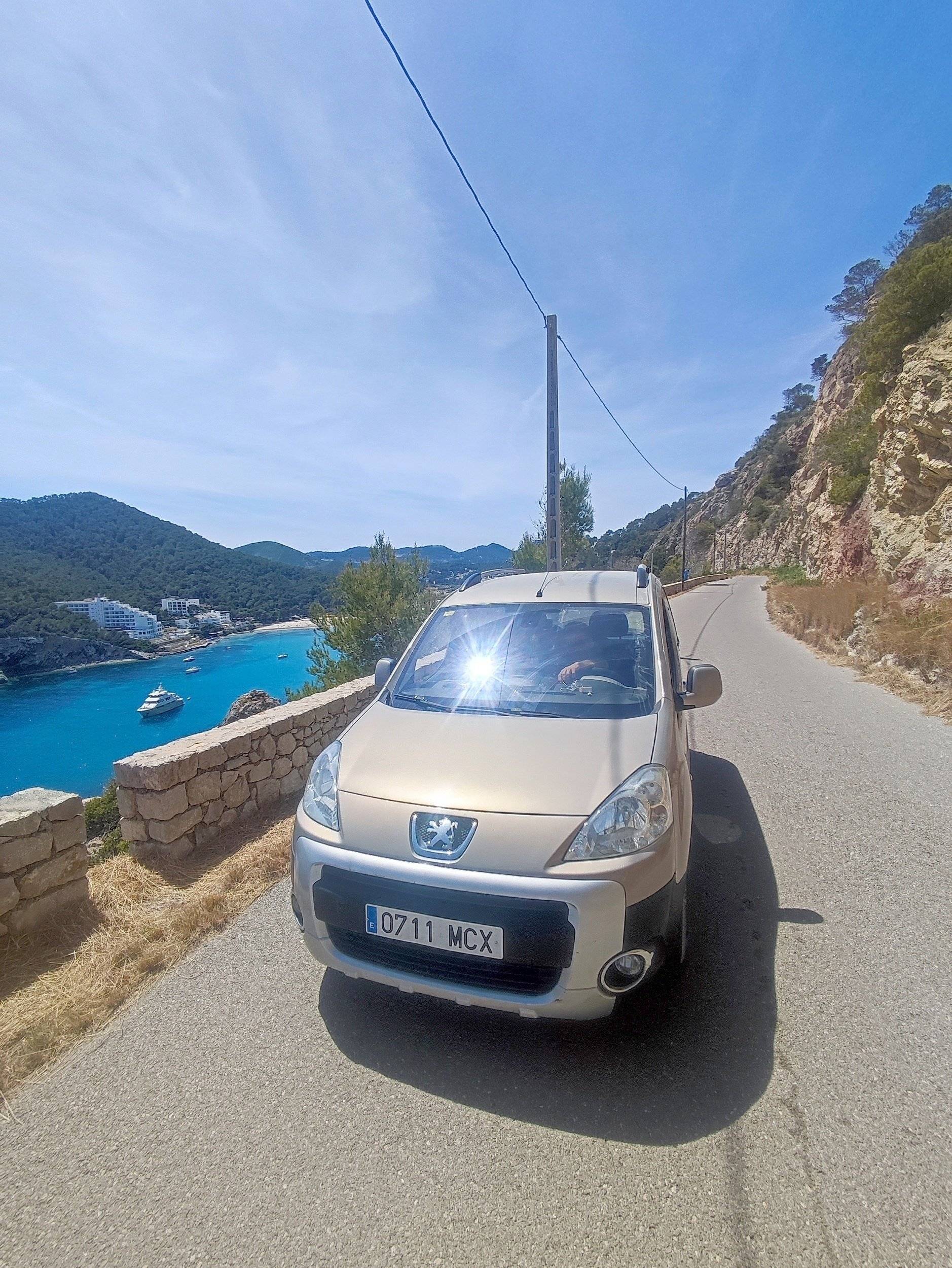 Camper Track Peugeot Partner Tepee