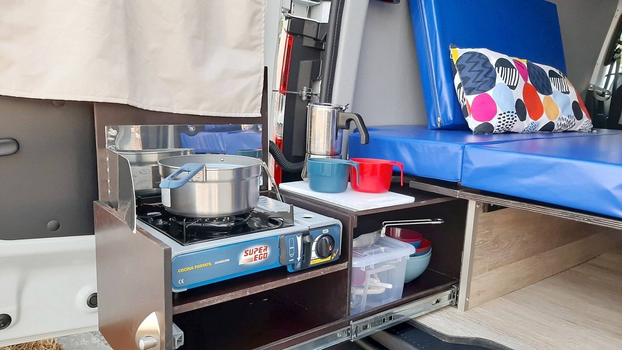Kitchen Dacia Dokker - Yescapa