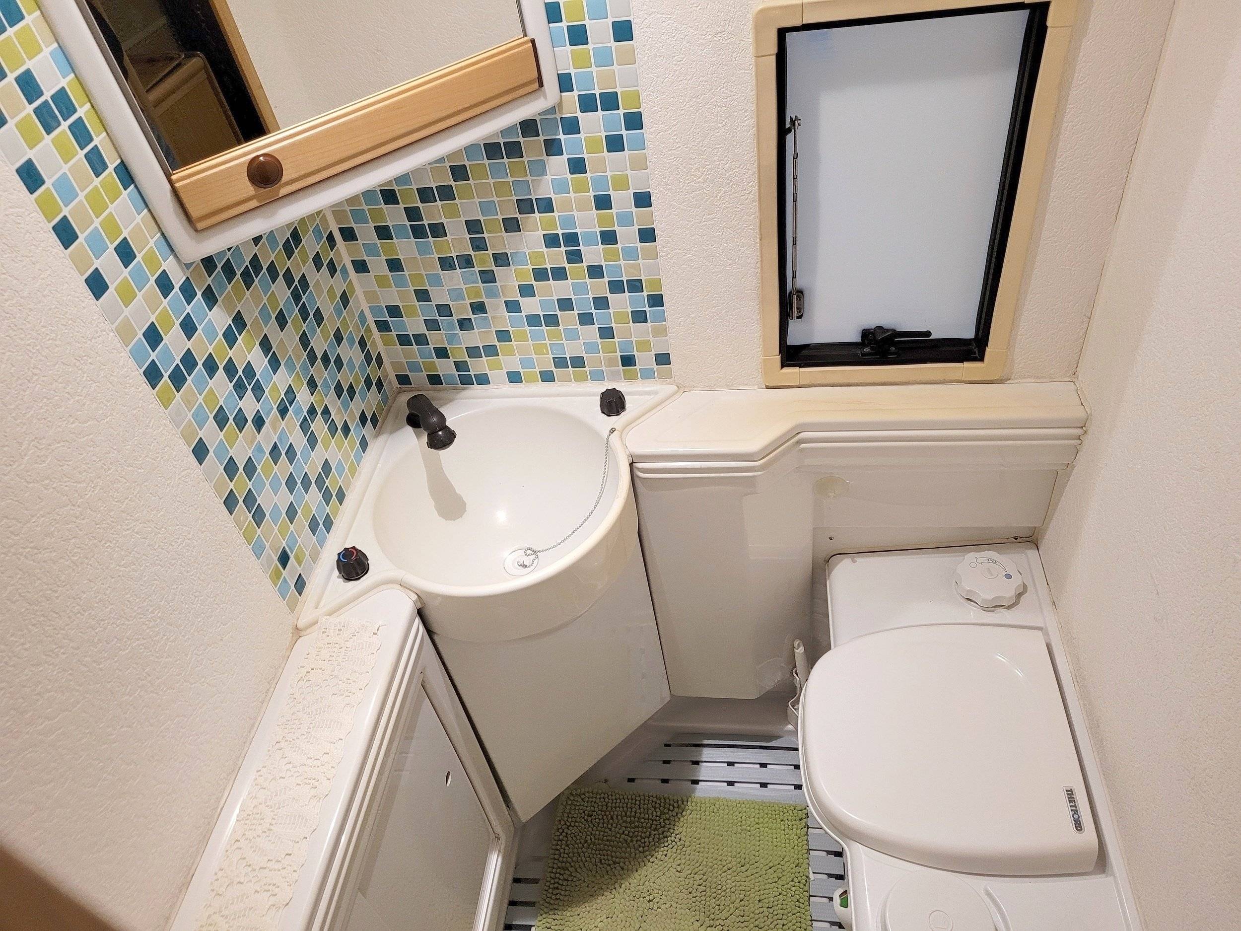 Karmann Mobil MB 100 D