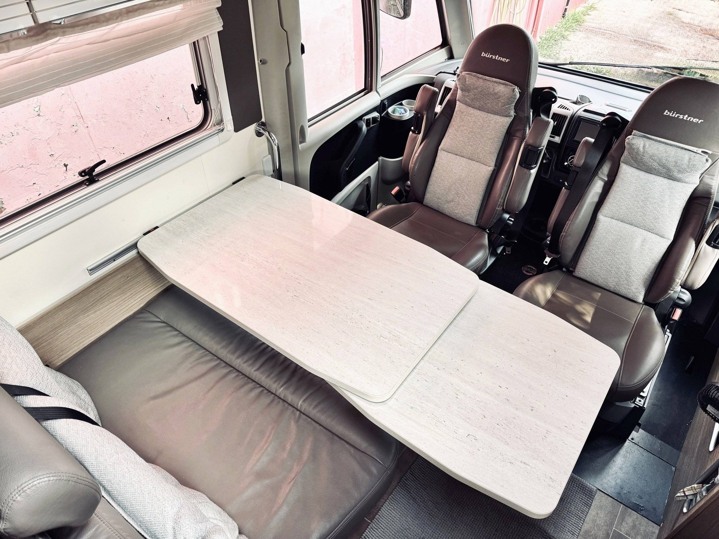 Comedor Fiat Ducato 2.3 150cv - Yescapa