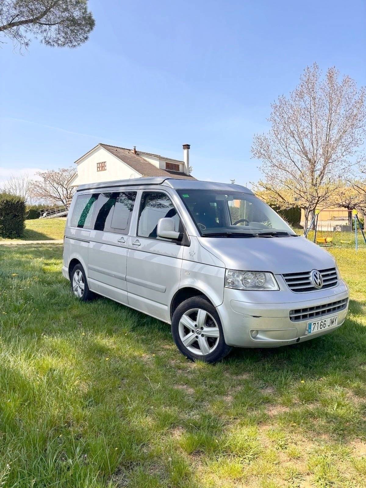 Volkswagen T5 2,5 l 130 ch