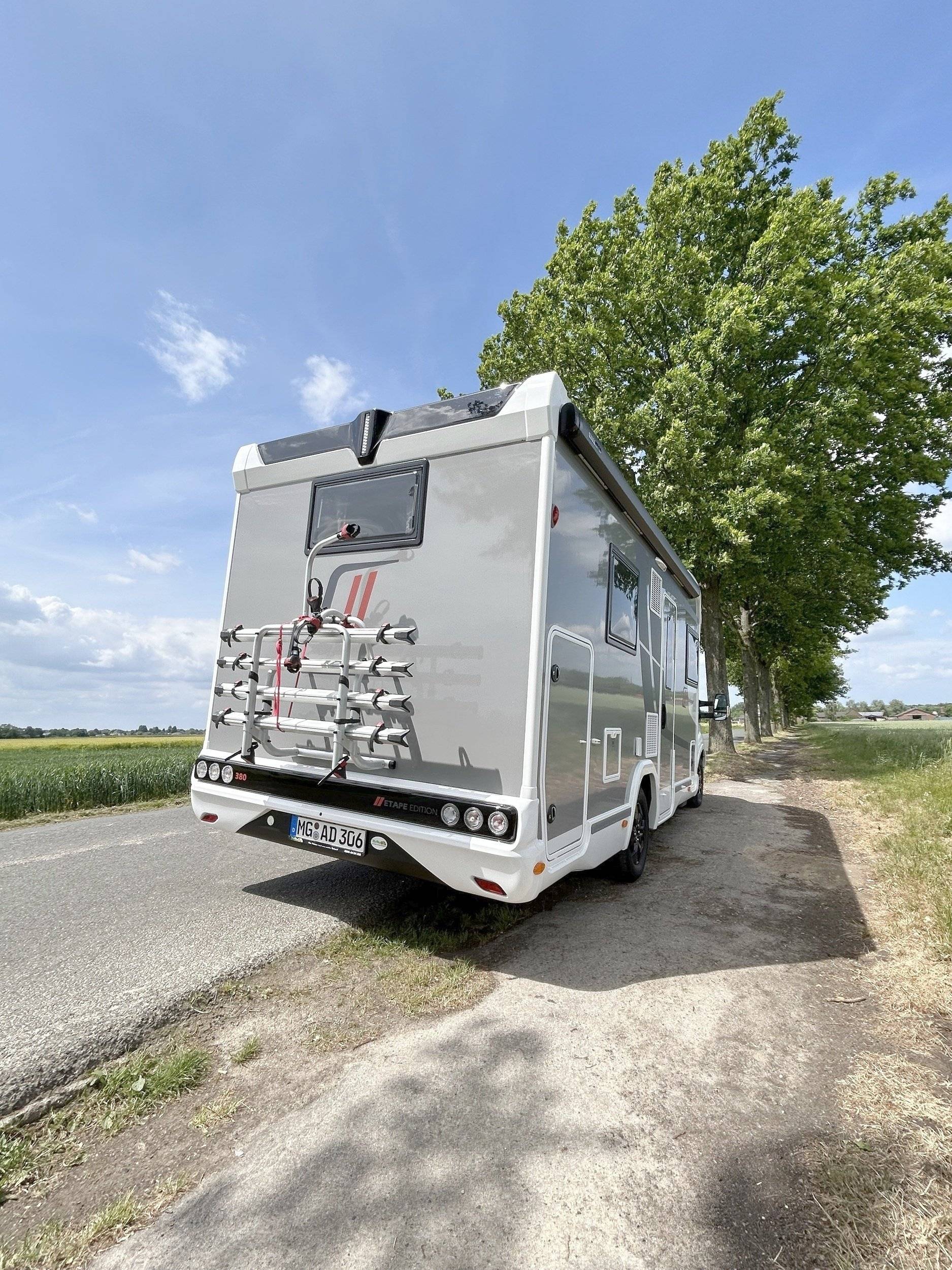 Challenger Challenger 380